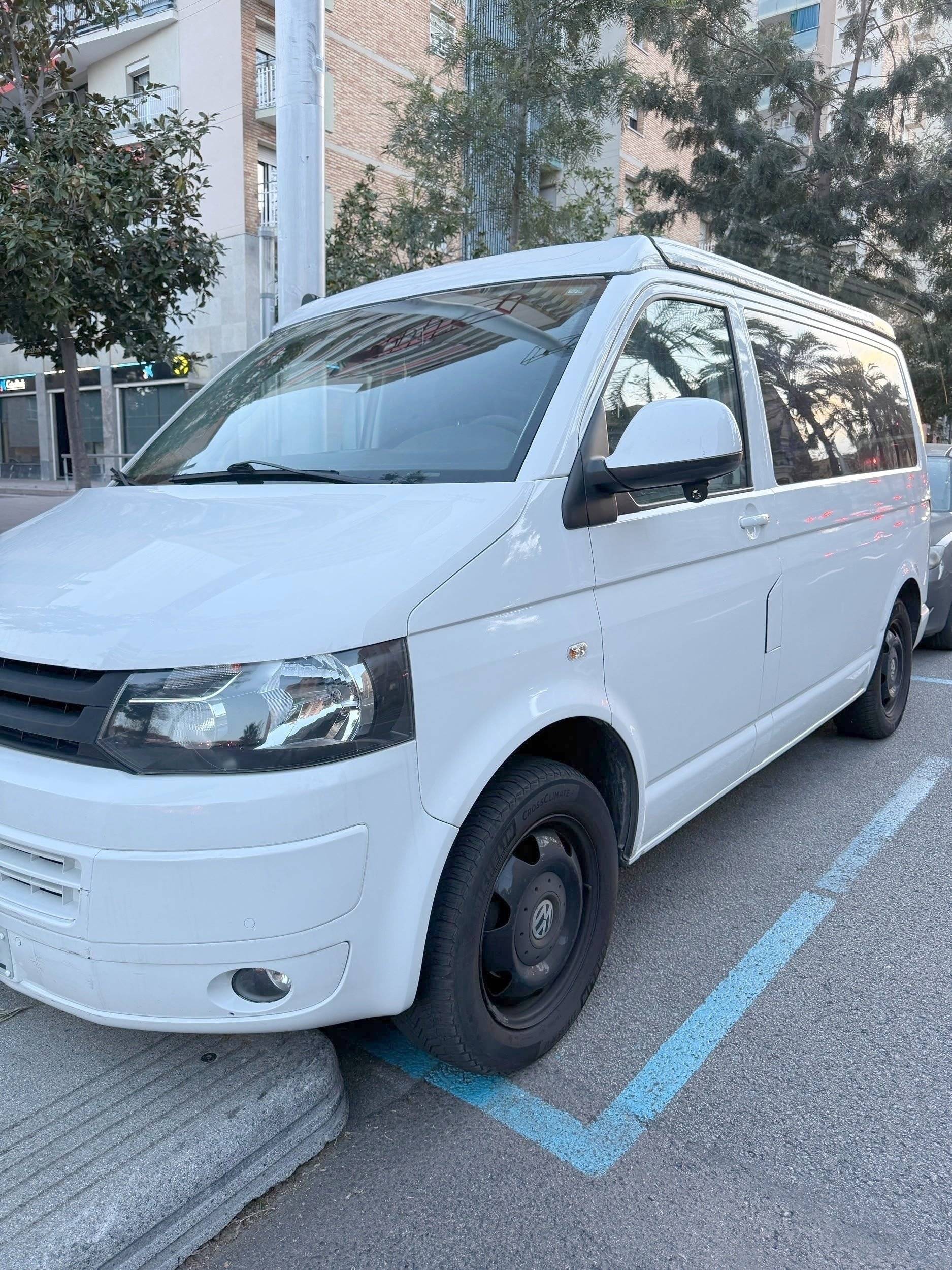 Volkswagen T5 KOMBI