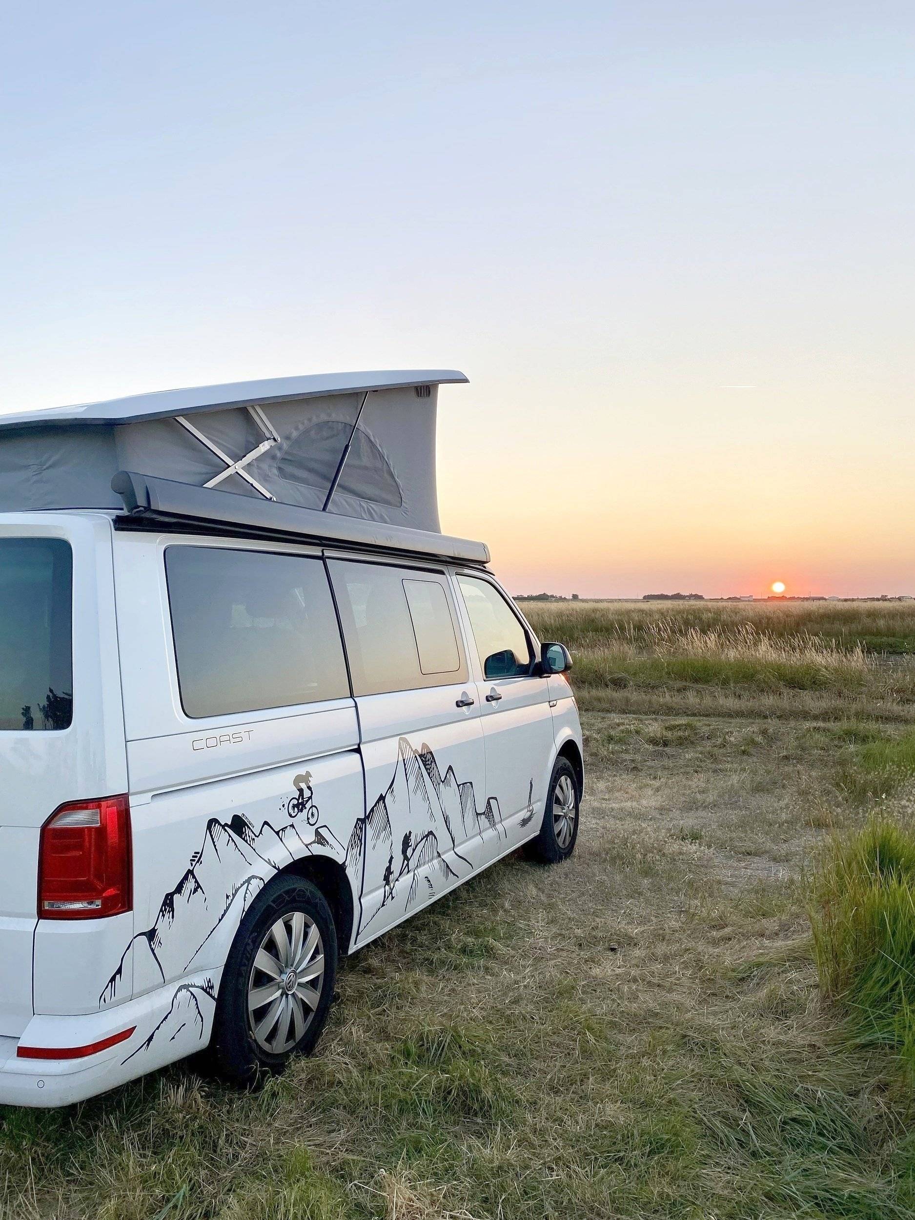 schräge Vorderansicht Volkswagen T6 2,0 l 150 ch - Yescapa