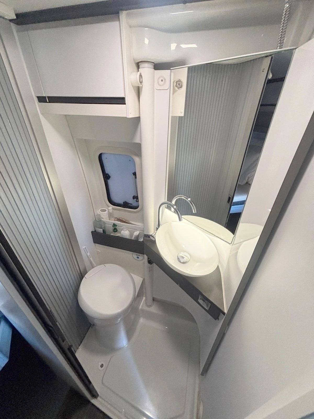 Adria twin 640sgx especial 