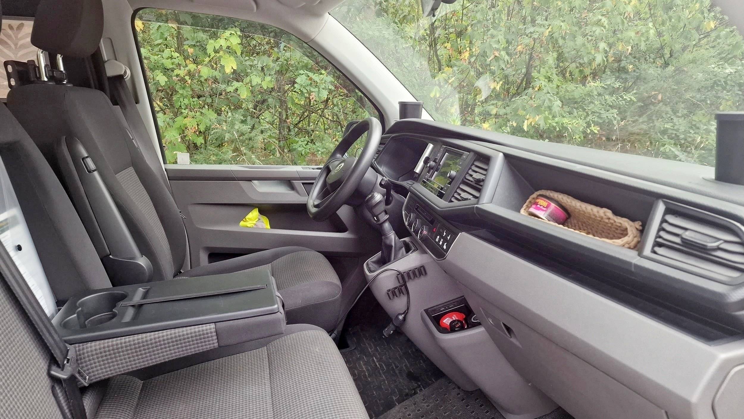 Fahrerbereich Volkswagen T6.1 de 2020 - Yescapa