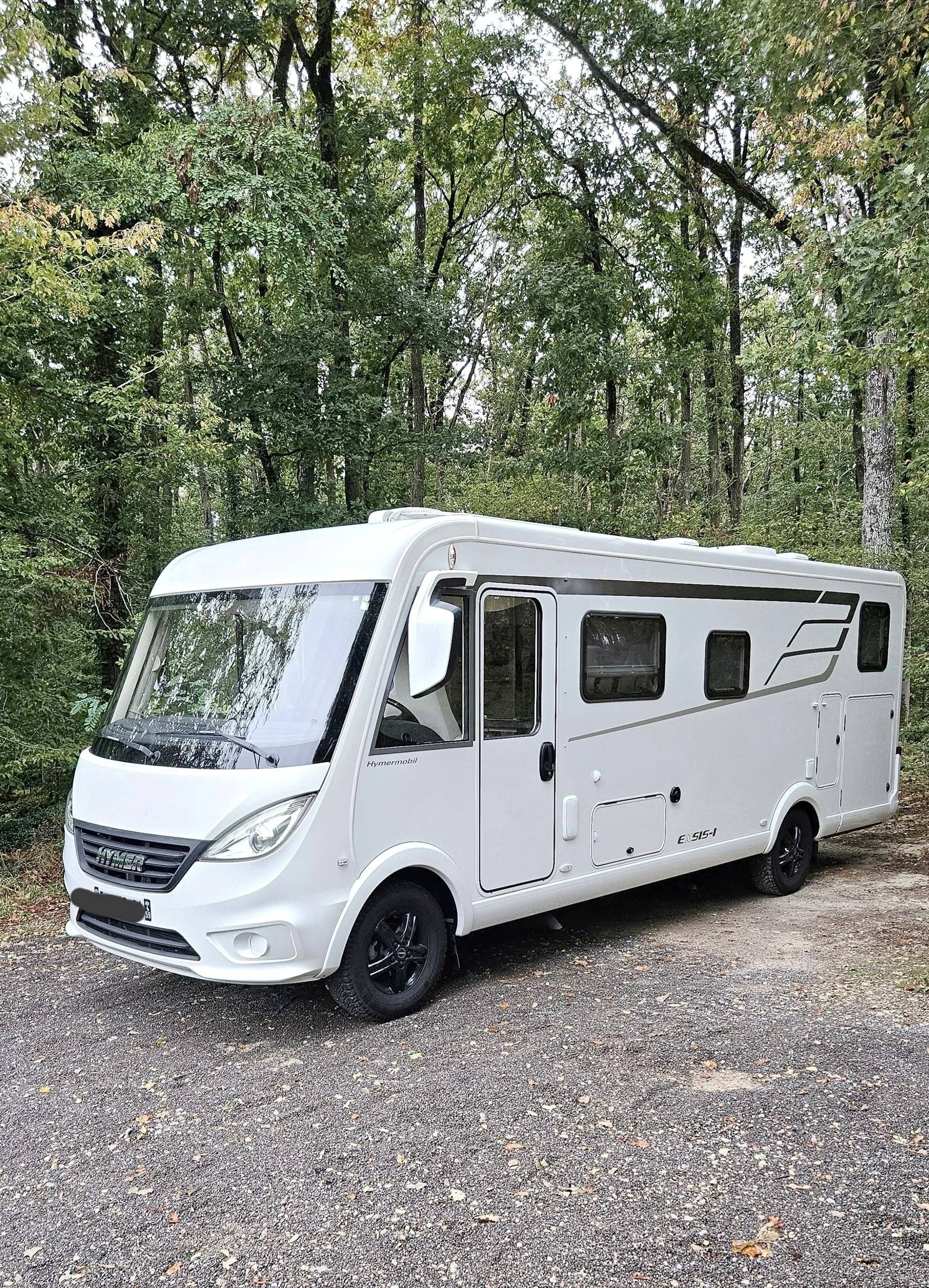 Hymer Exisis-i 678