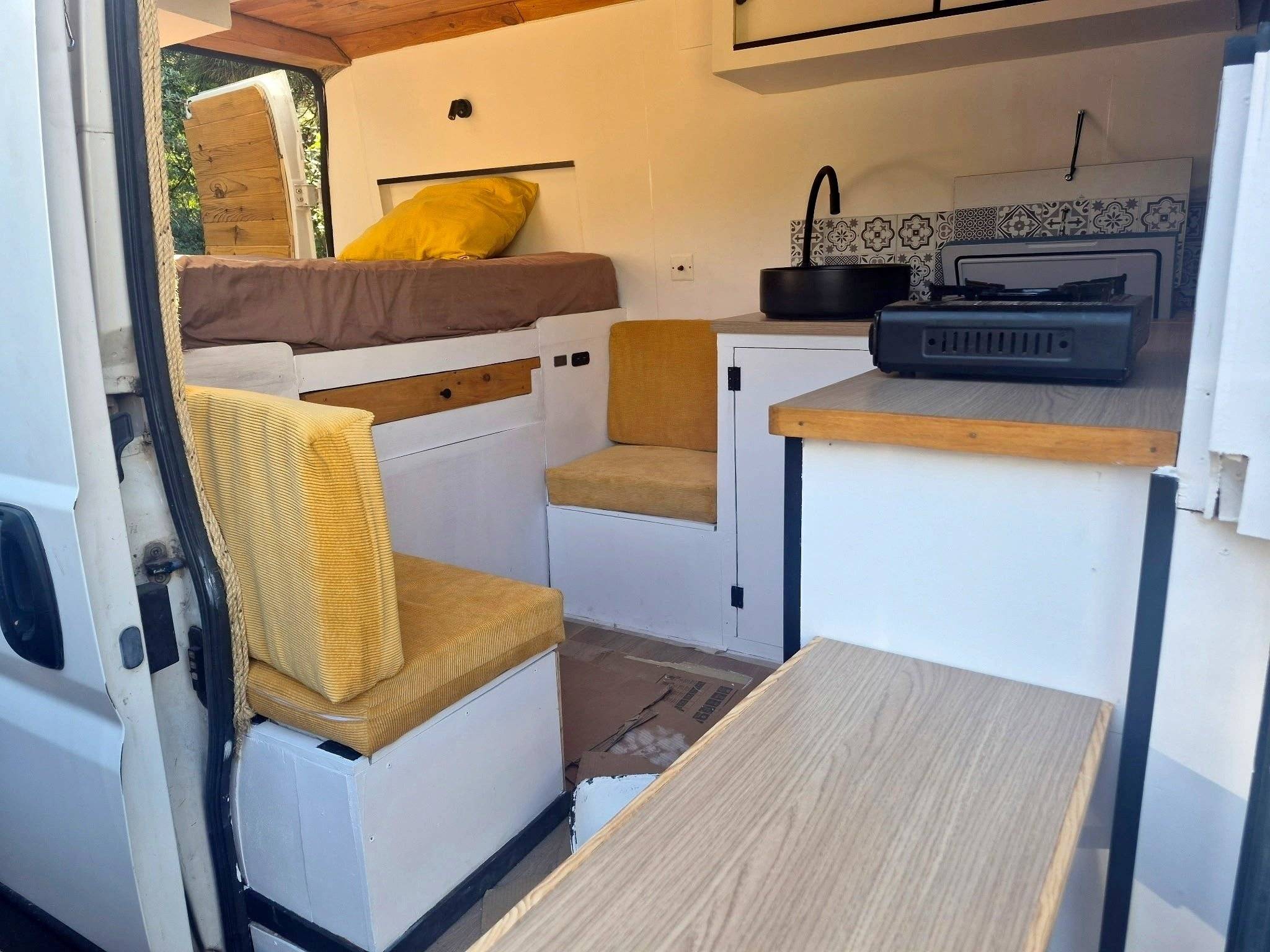 Coin repas Citroën Jumper 2,0 l 110 ch - Yescapa