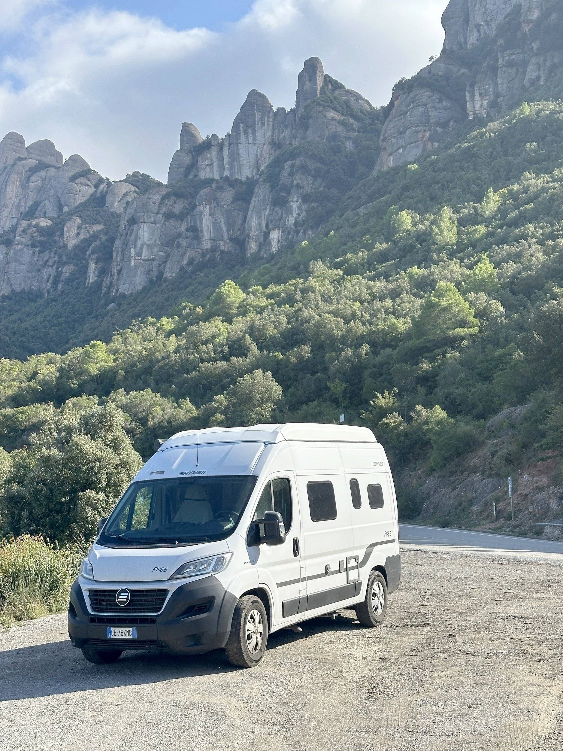 Vista del vehículo ángulo delantero Fiat FIAT DUCATO - Yescapa