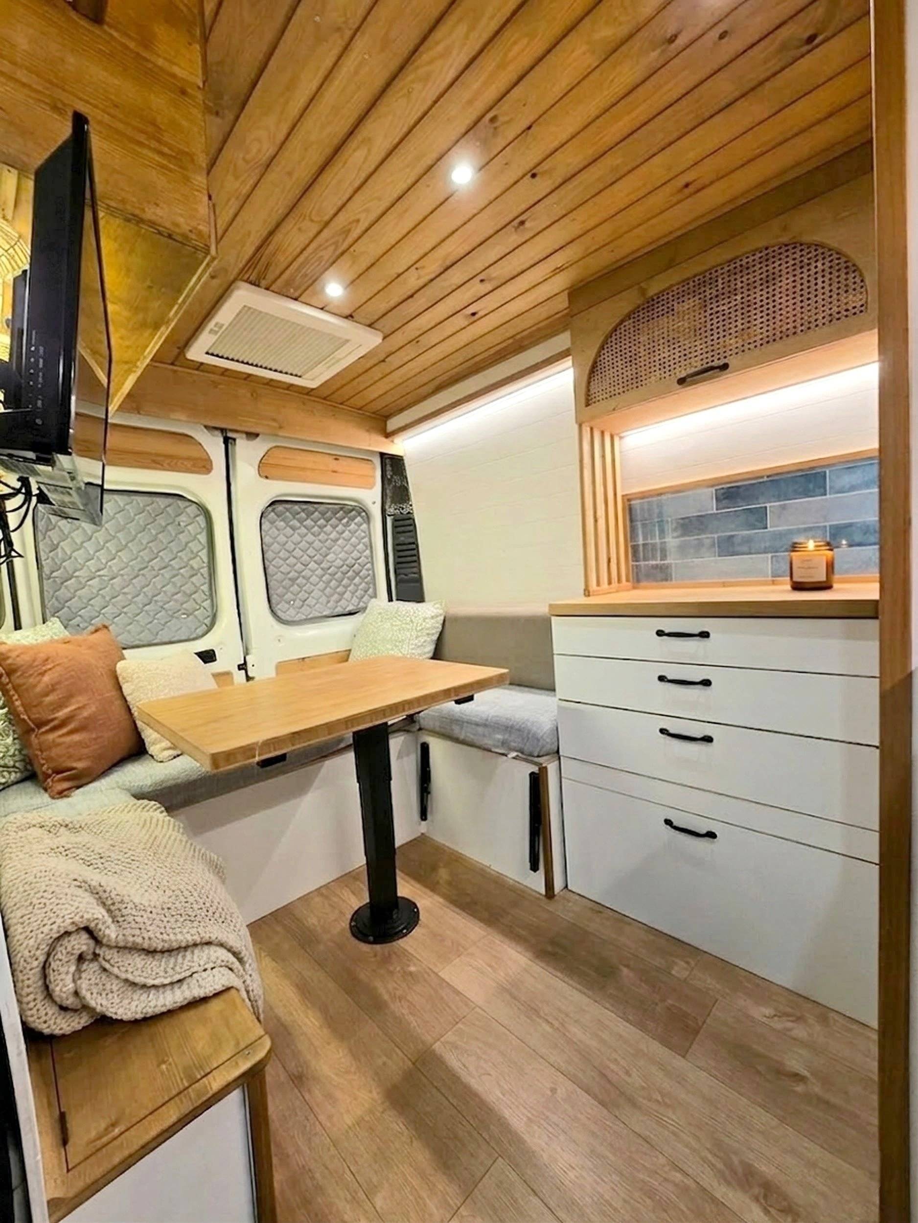 Essecke Peugeot BOXER L2H2 - Yescapa