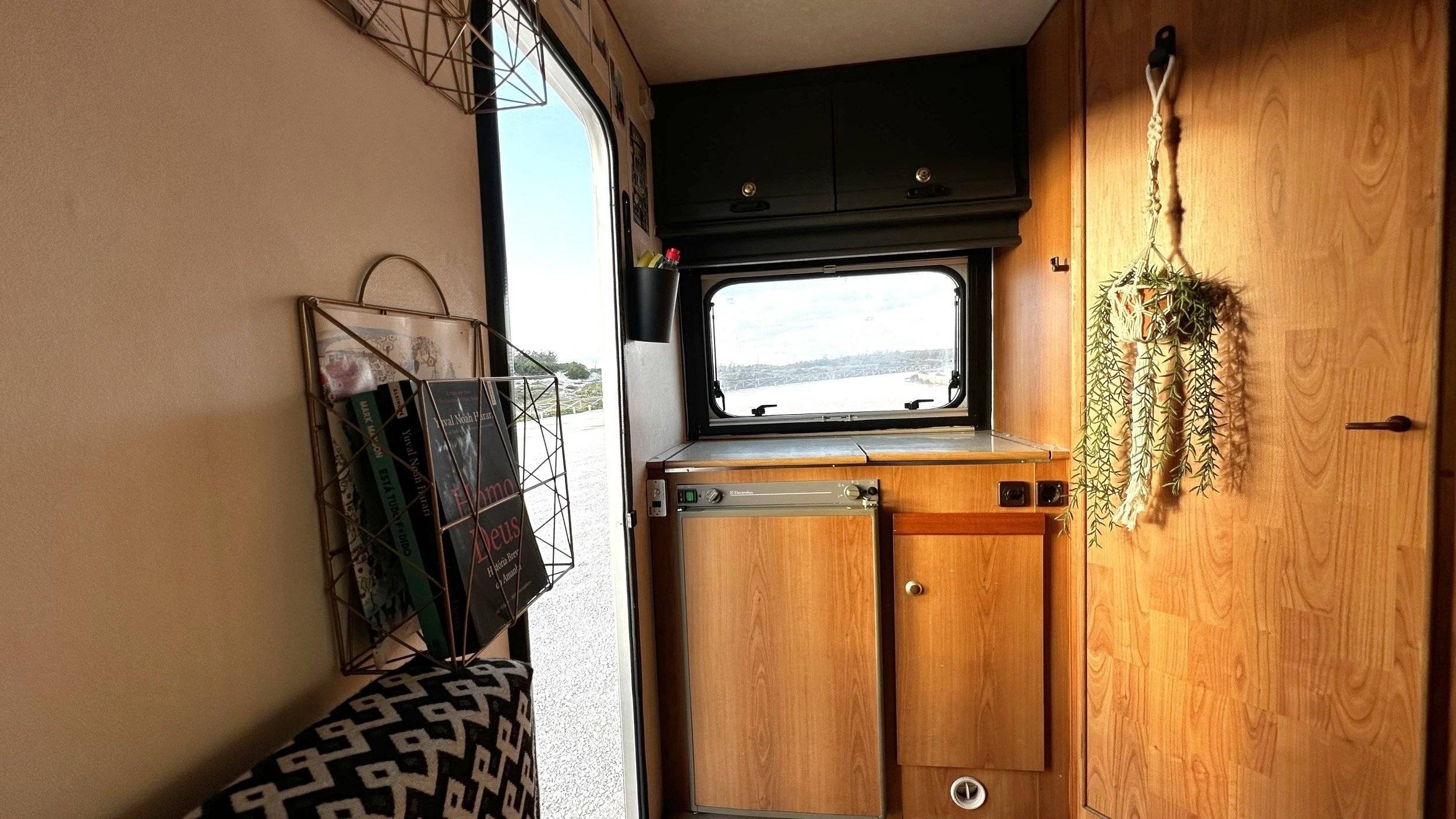 Elnagh Ford Transit Eddehs 120