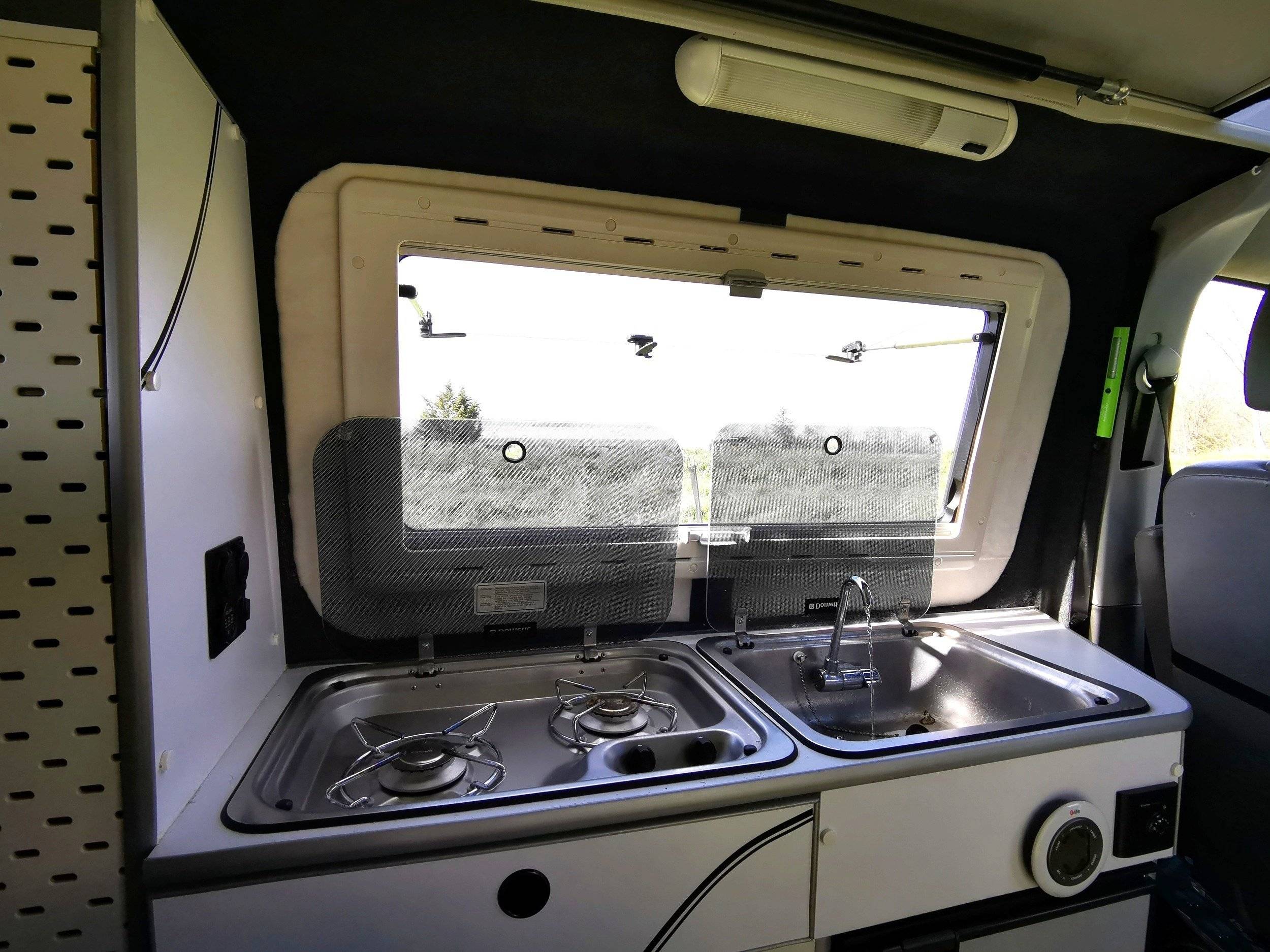 van life Volkswagen Transporter T5 Edition 180