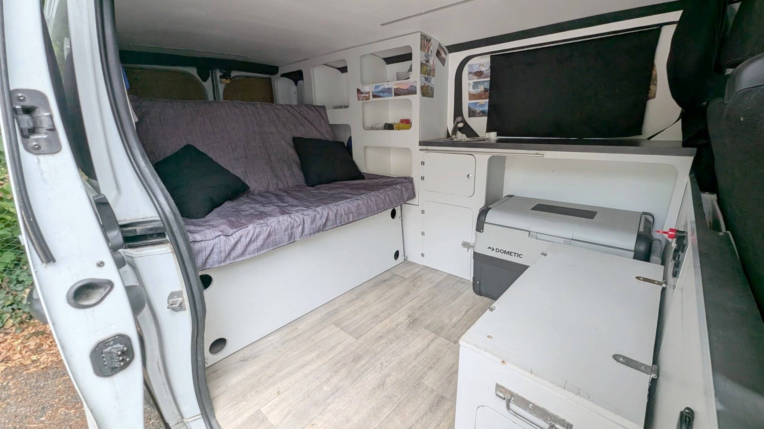 Dinette Renault Trafic 1,6 l 120 ch - Yescapa