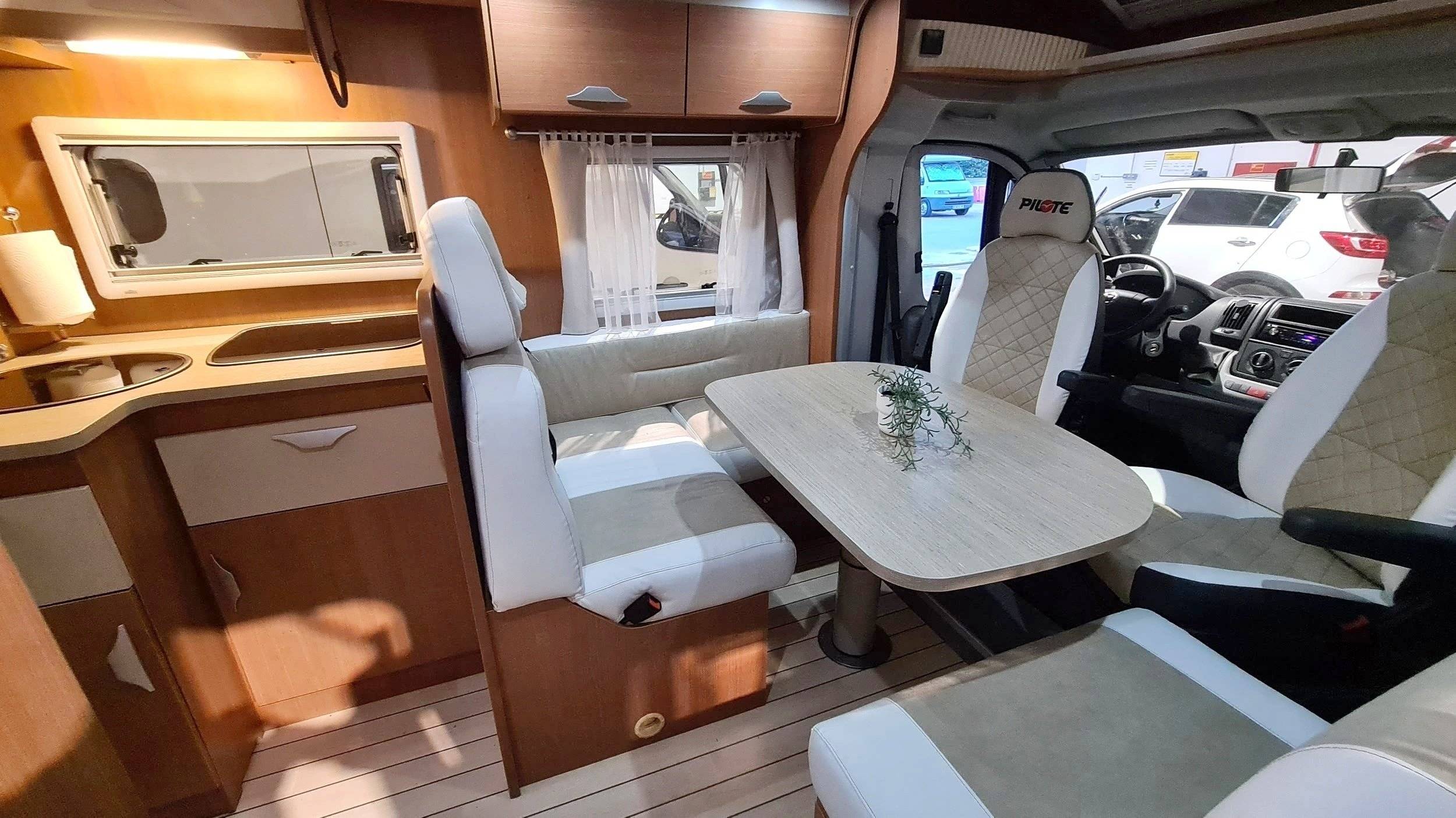 Pilote P736  aventura