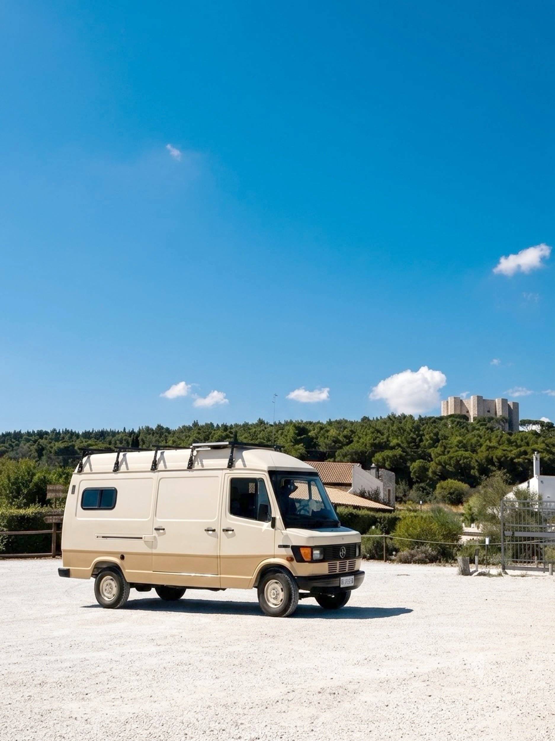 Vista de 3/4 Mercedes Sprinter 308 - Yescapa