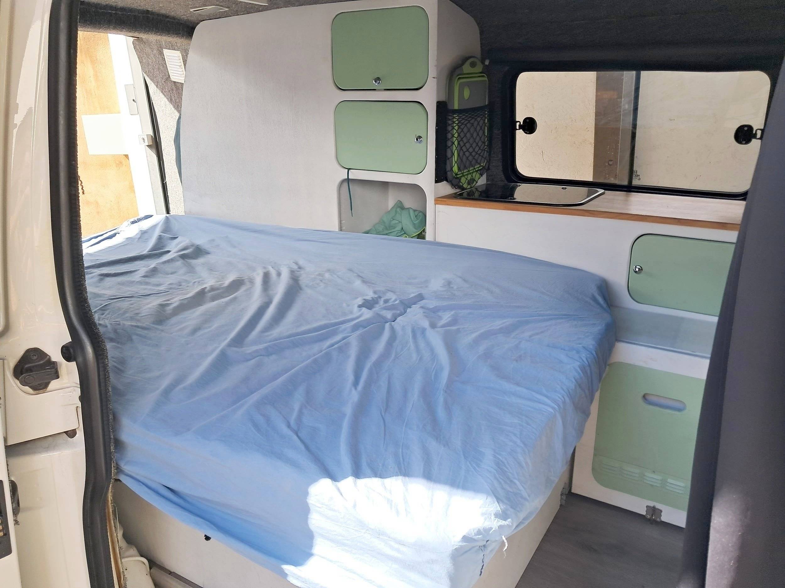 Couchages Volkswagen Transporter - Yescapa