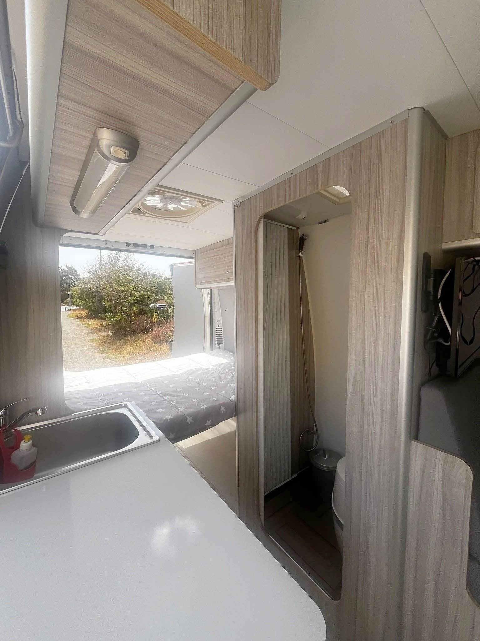 Camper Track Furgon