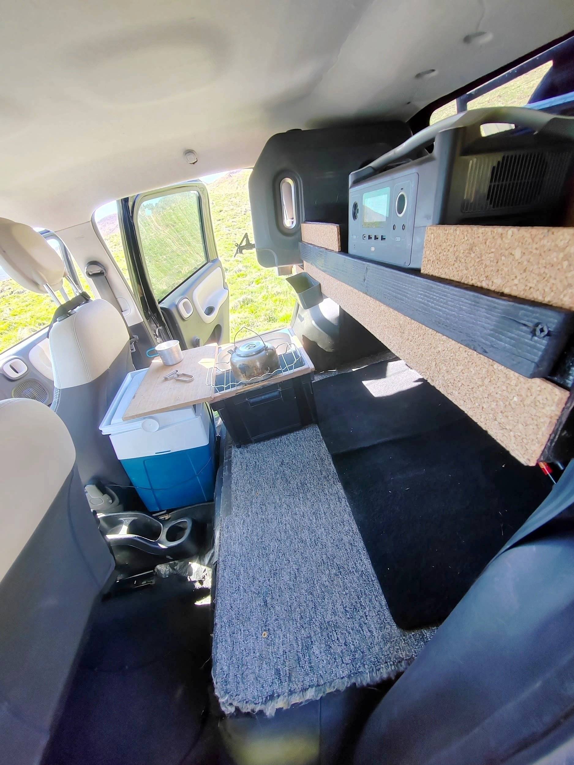 Menjador Fiat PANDA - Yescapa