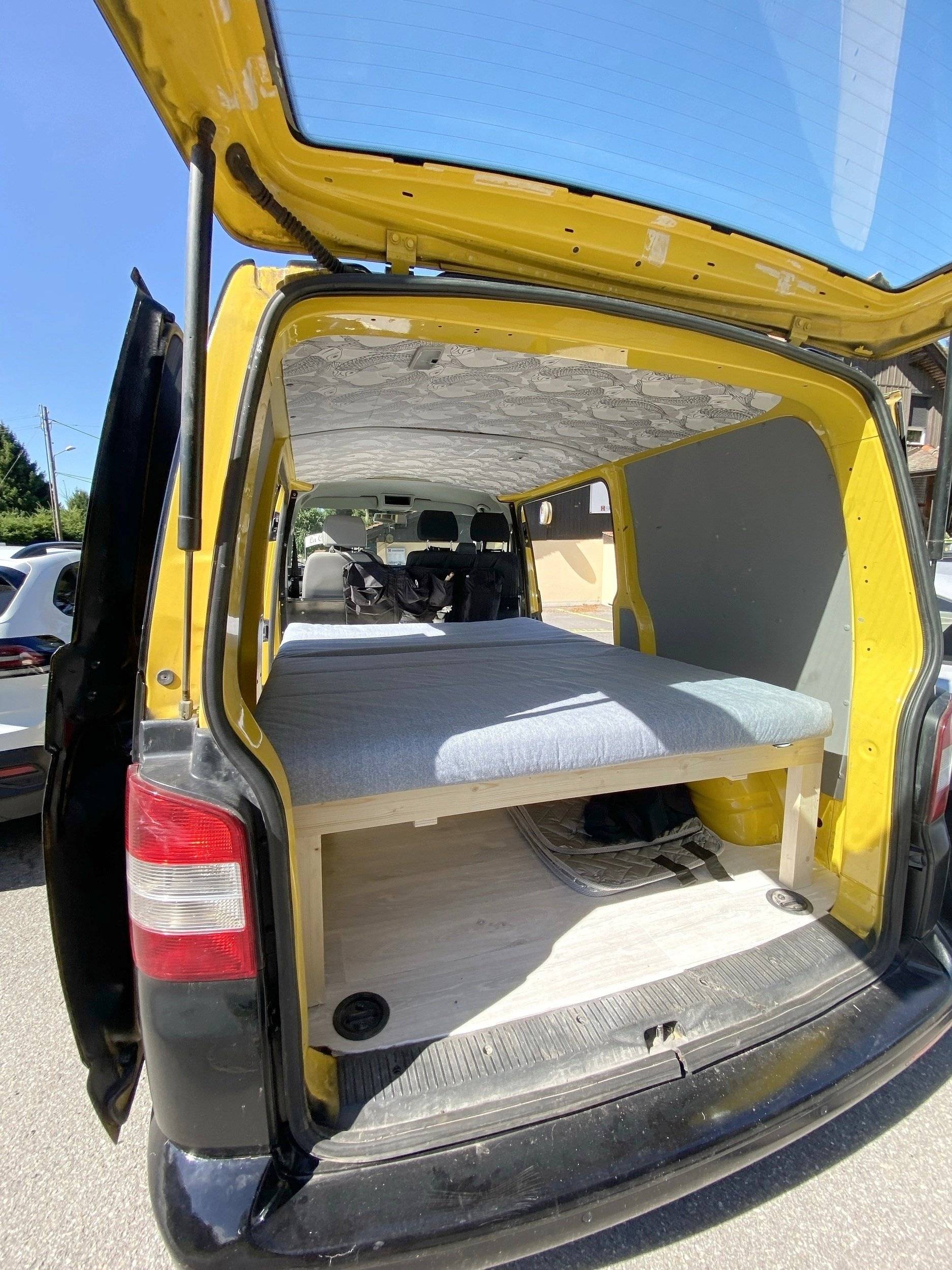 Volkswagen T5 2,0 l 84 kw