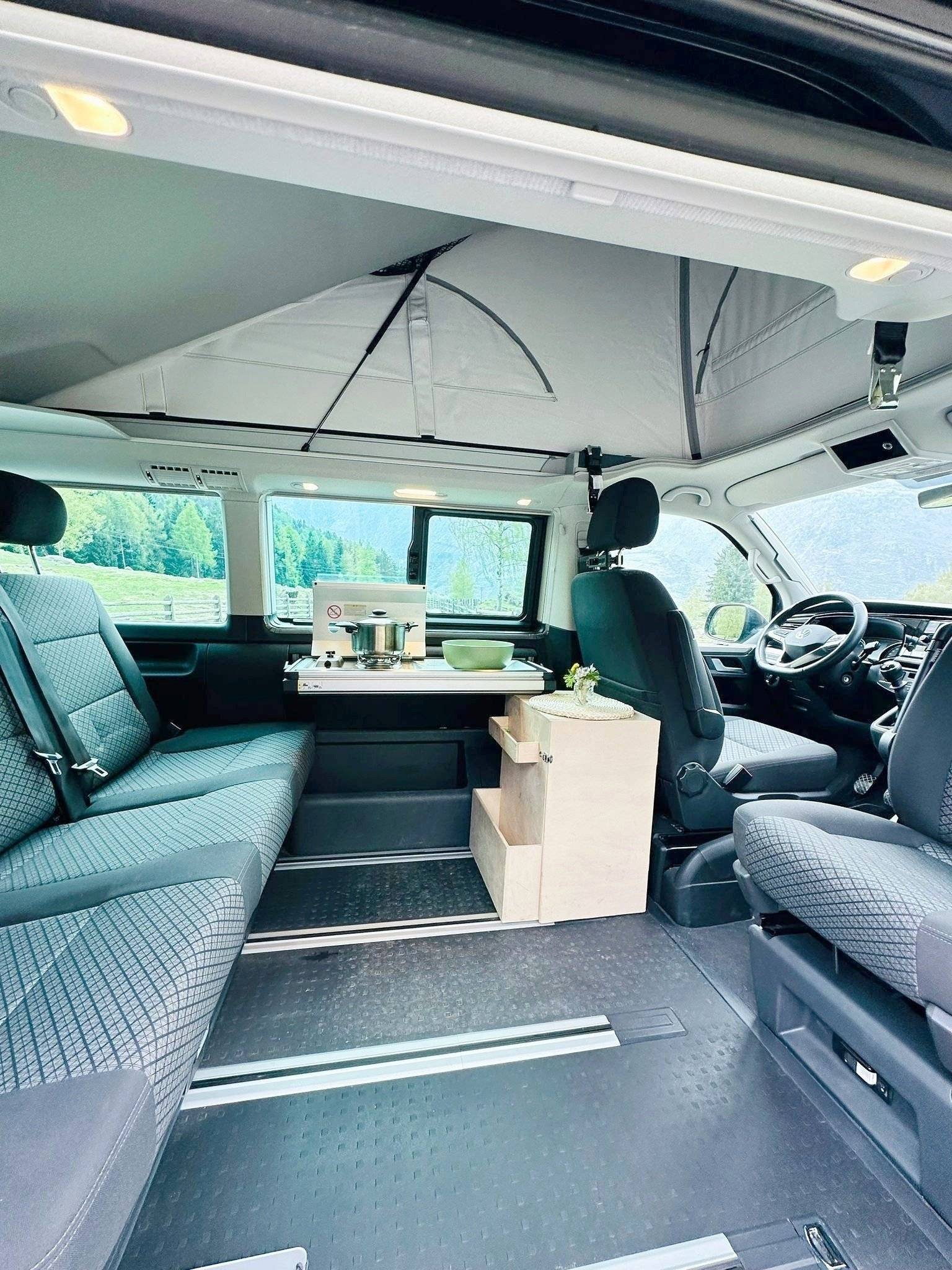 Dining Area Volkswagen T6 2,0 l 150 ch - Yescapa