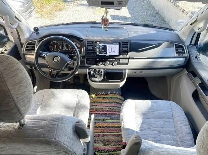 Volkswagen T6 California Coast