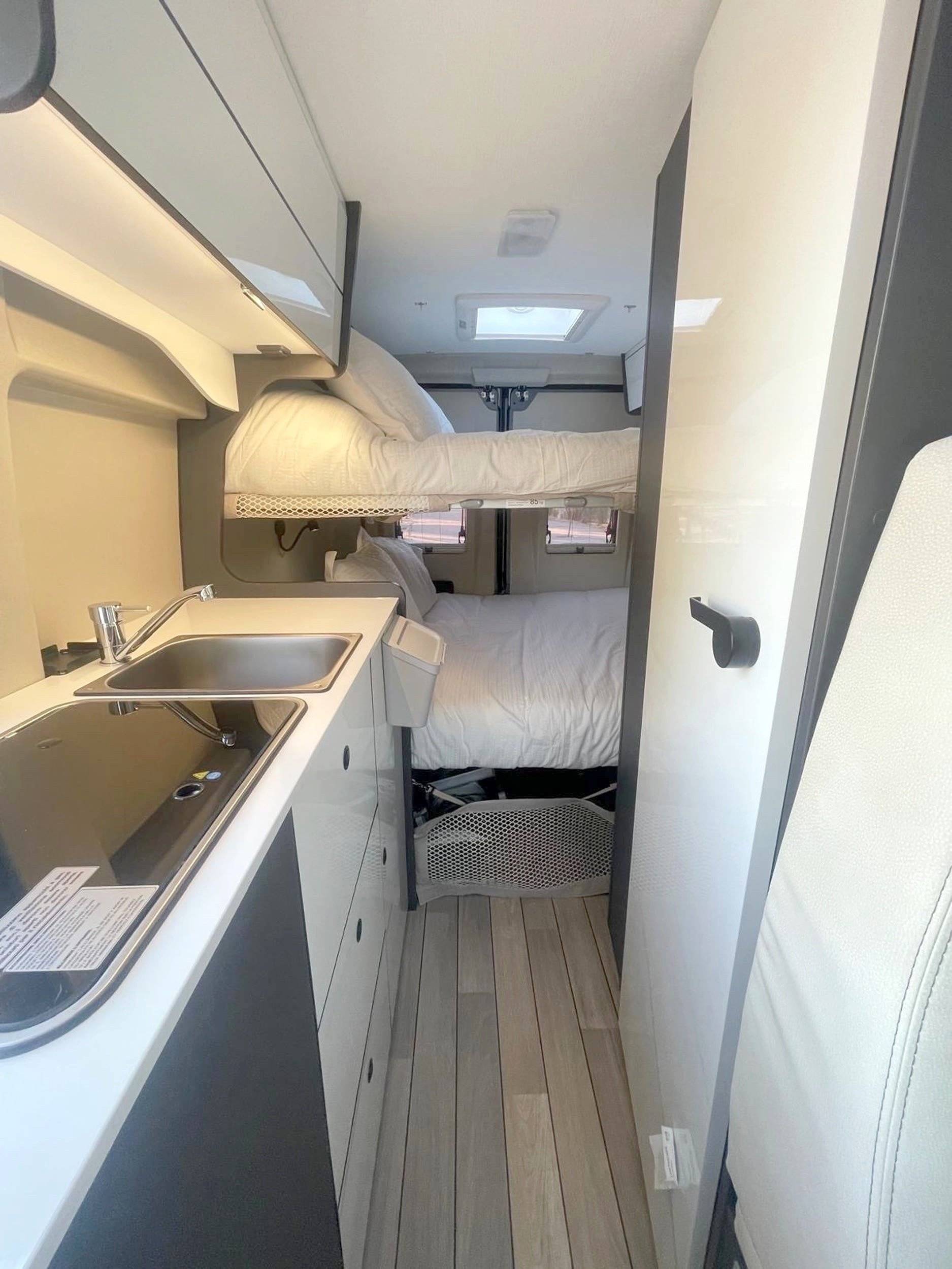 Plazas en cama Citroën Jumper 2,2 l 130 ch - Yescapa
