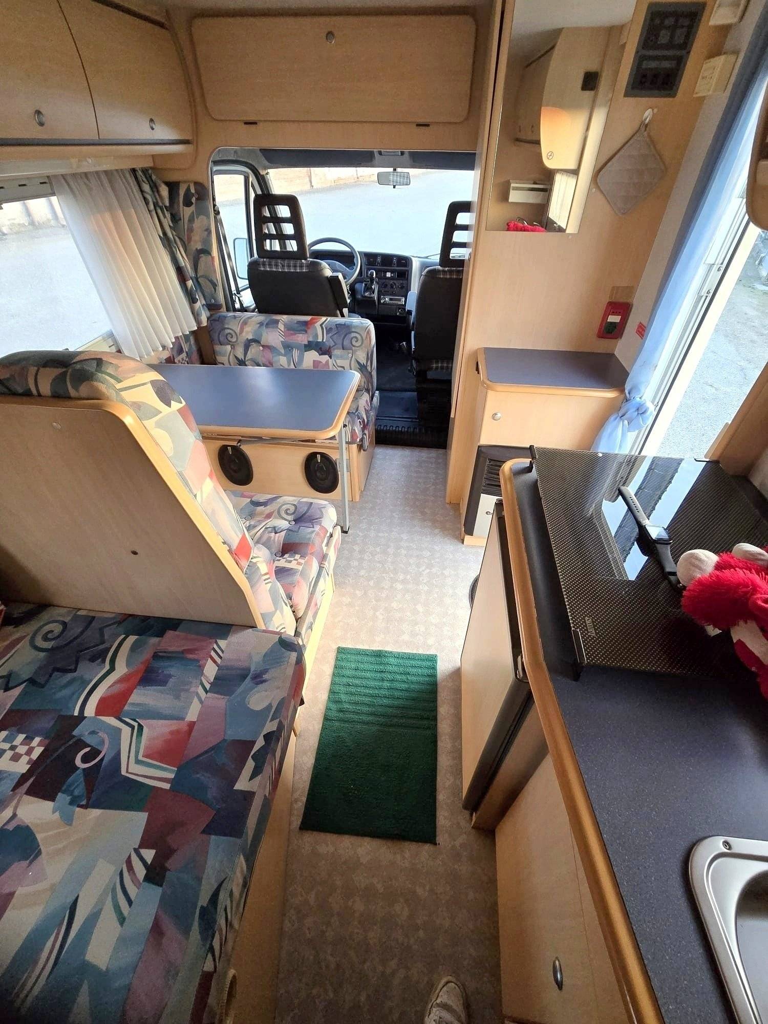 Challenger 2,0 l 115 ch