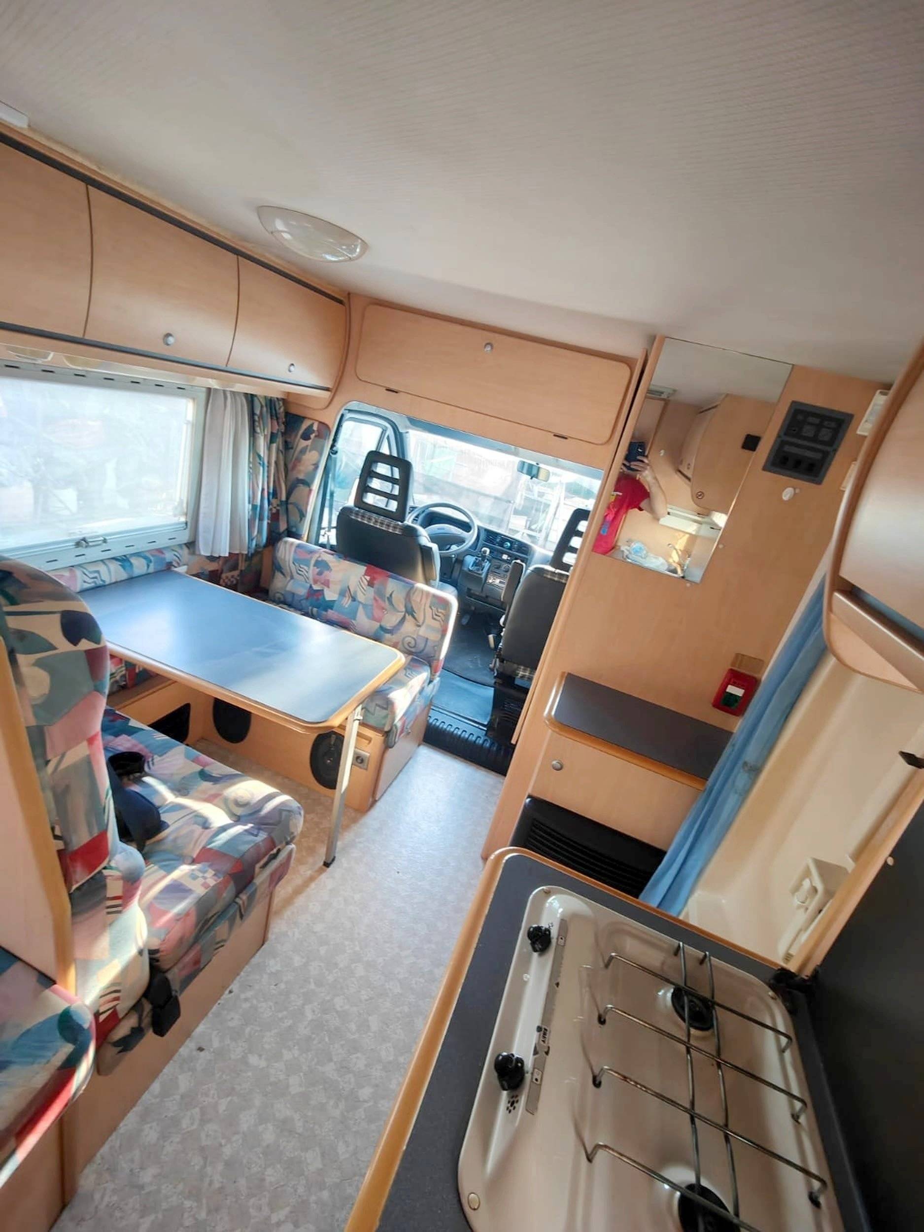 Challenger 2,0 l 115 ch