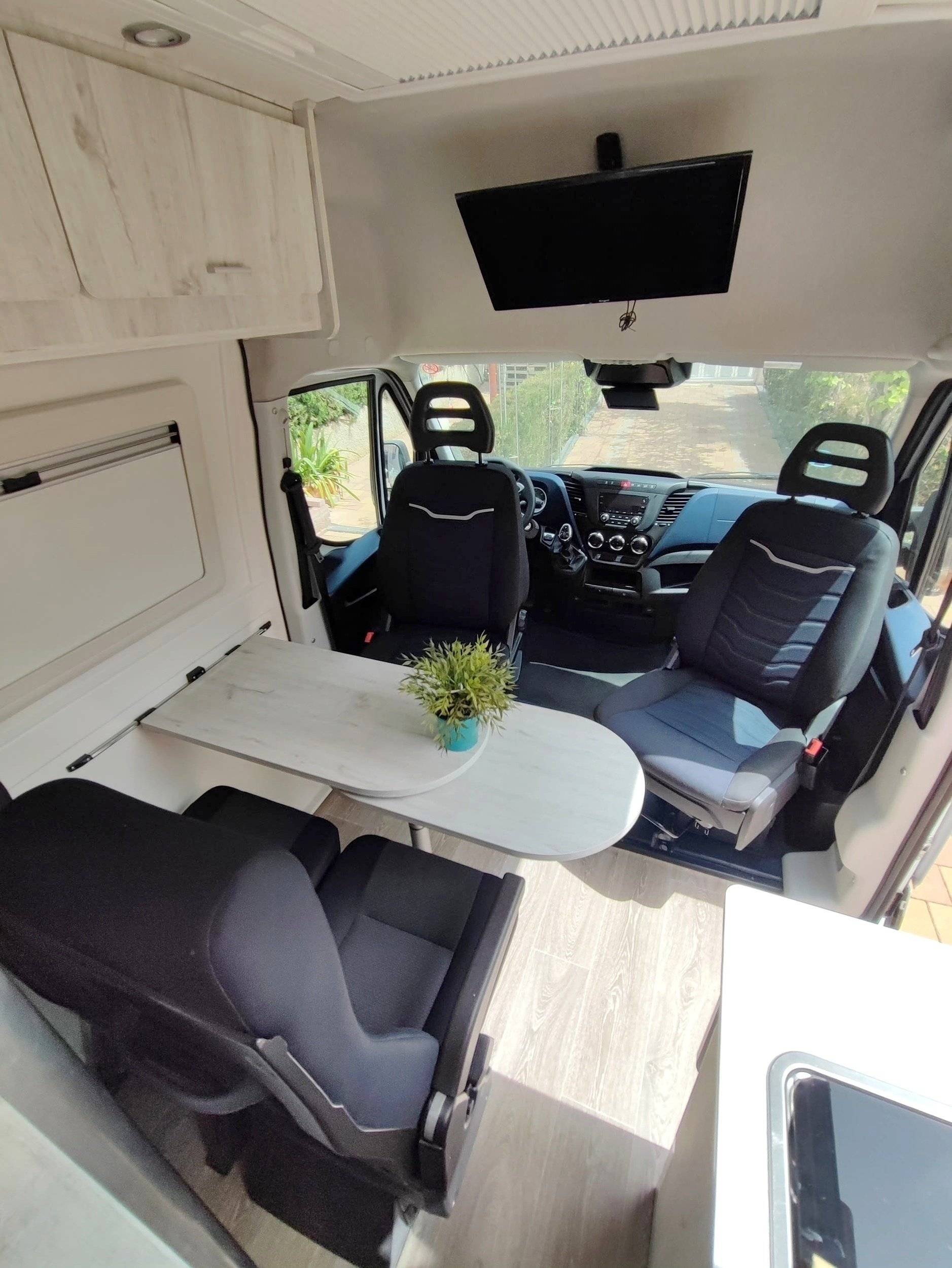 Camper Track Iveco Daily 35S16A8V,Hi-Matic,Klima,ZV,Radio BT