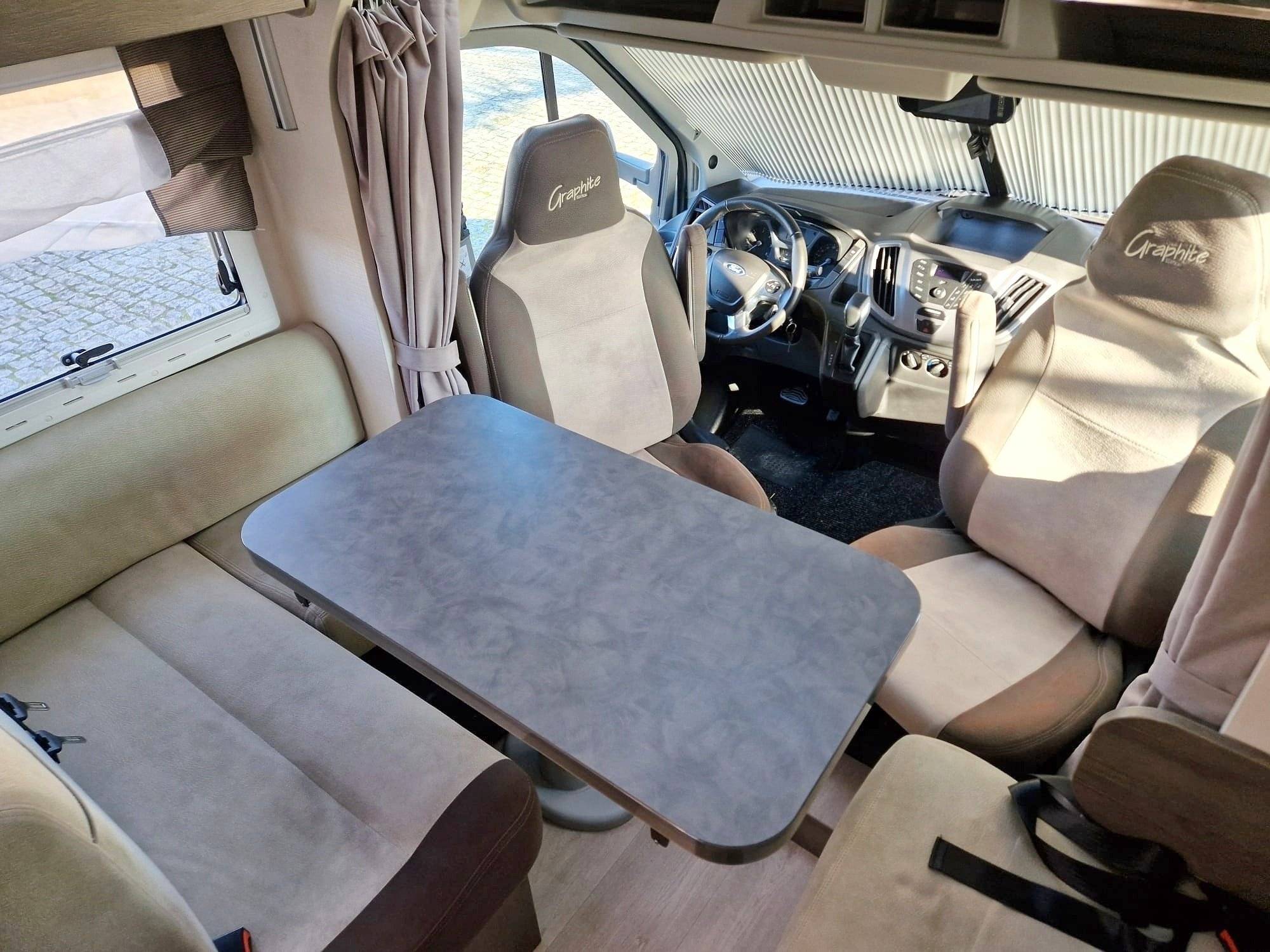 Menjador Ford Transit 2,0 l 170 ch - Yescapa