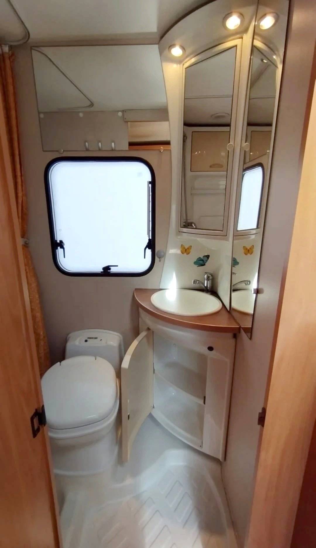 Challenger CHALLENGER GENESIS 43