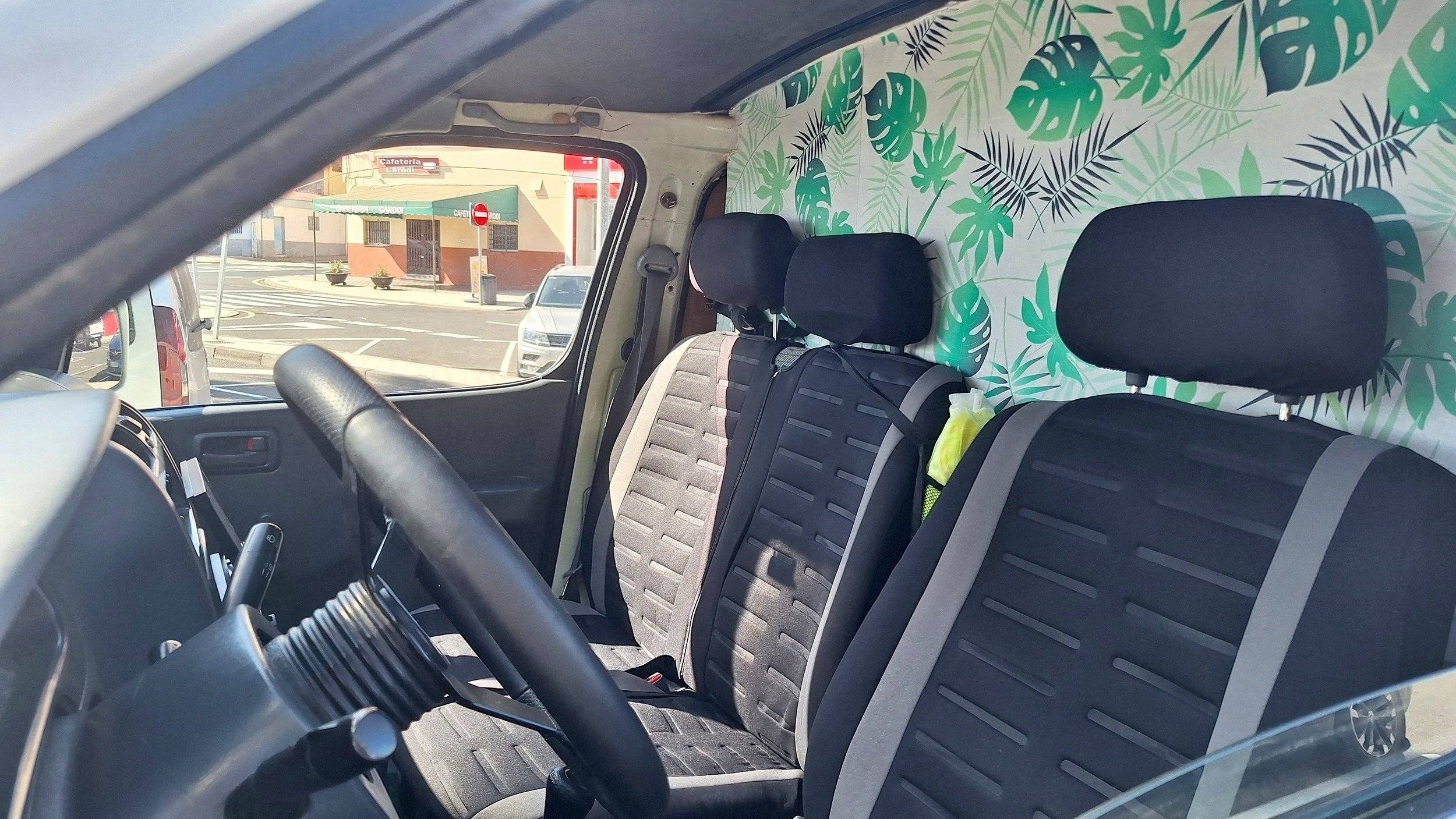 Ilusion TOYOTA HIACE