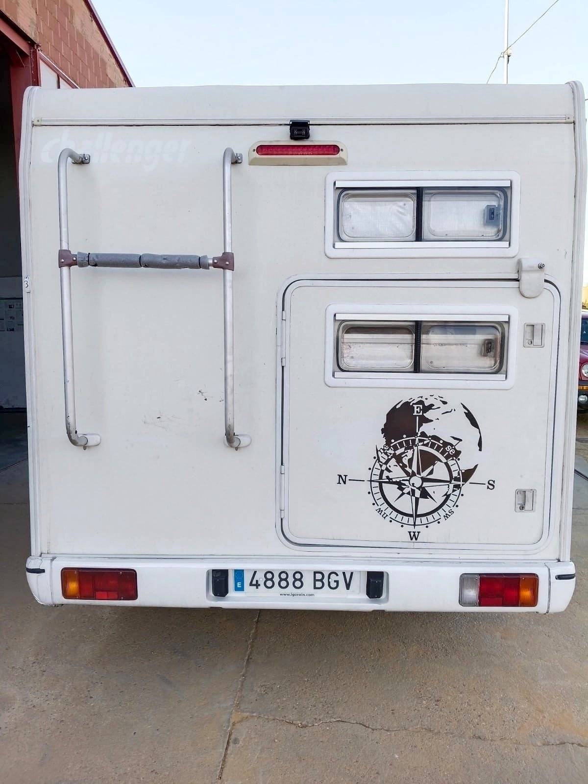 Challenger Challenger 103