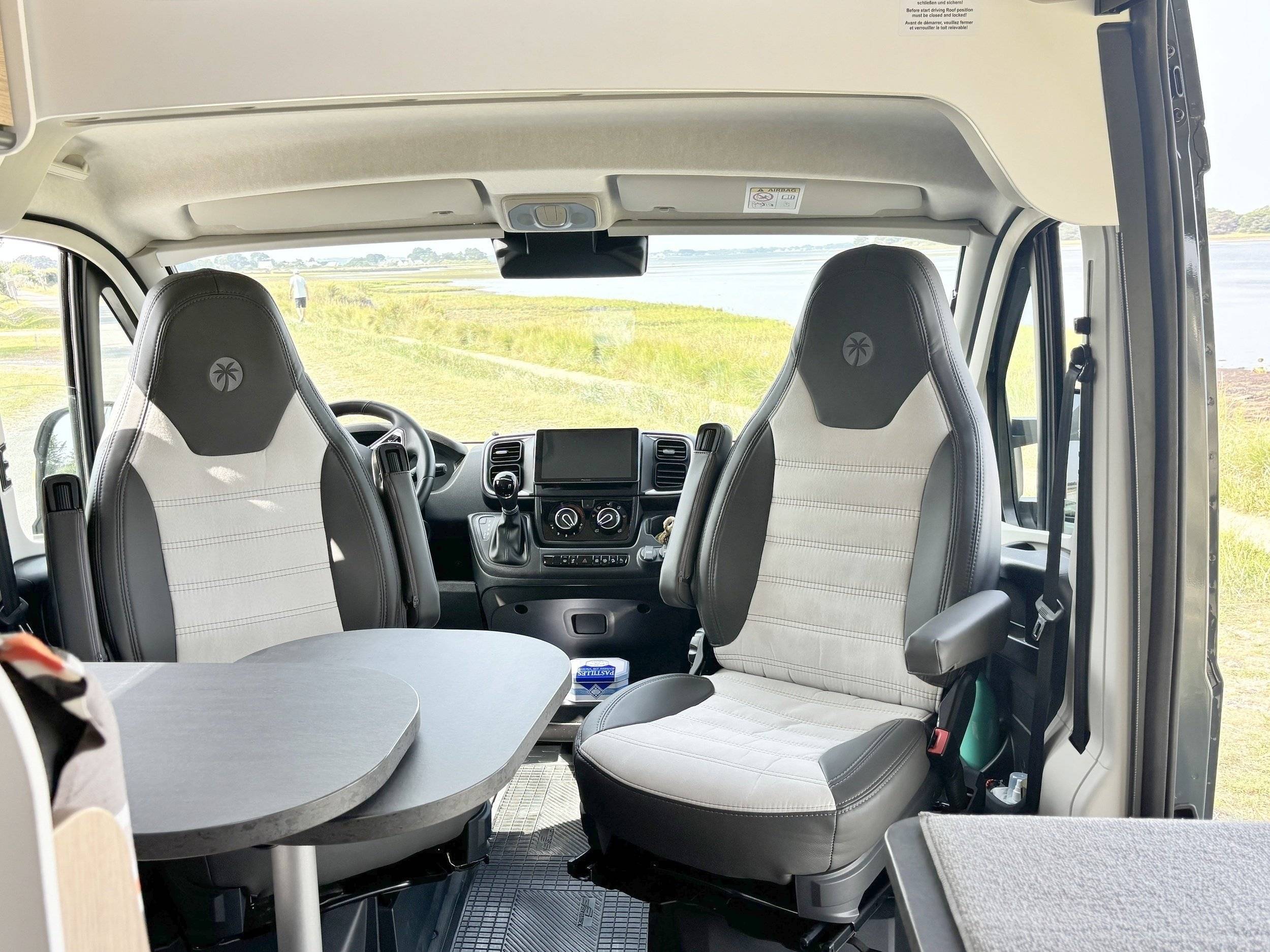 Dinette Fiat 2,3 l 140ch - Yescapa