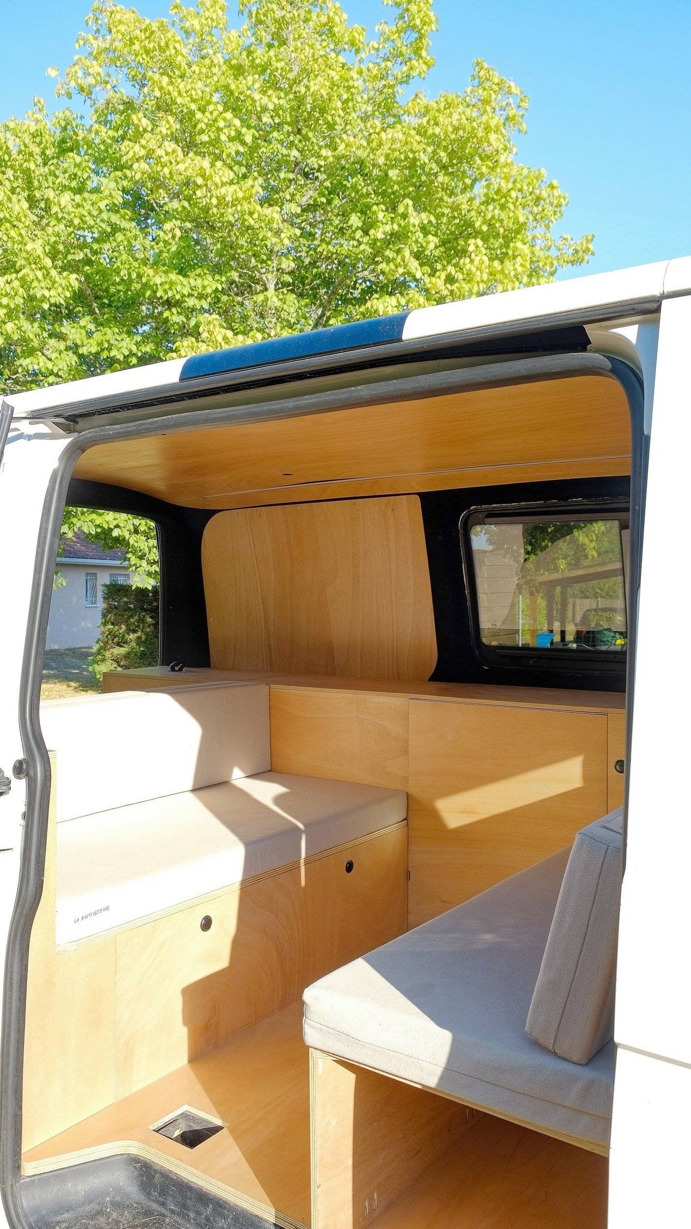 Volkswagen T5 2,0 l 102 ch