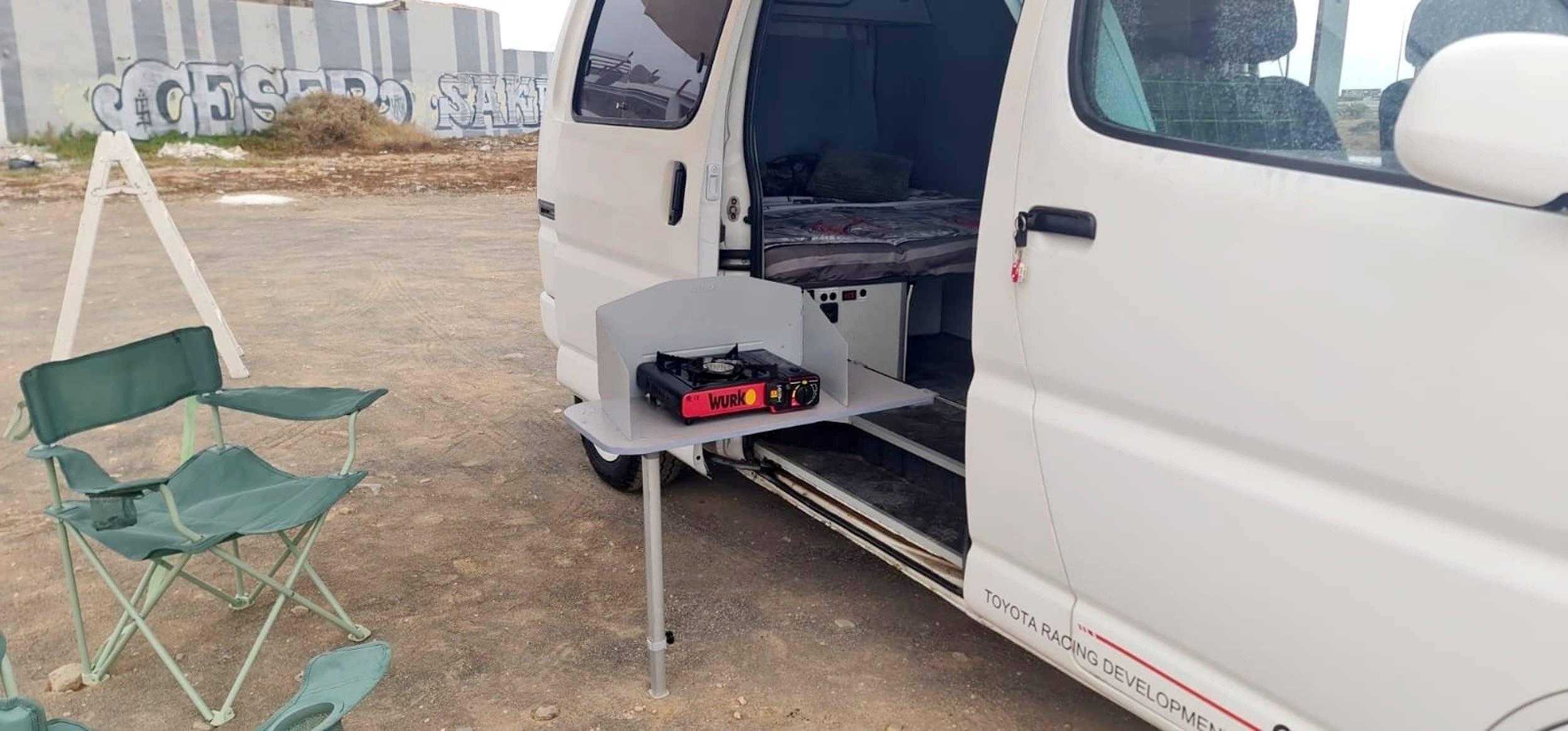 Kitchen Toyota Hiace - Yescapa