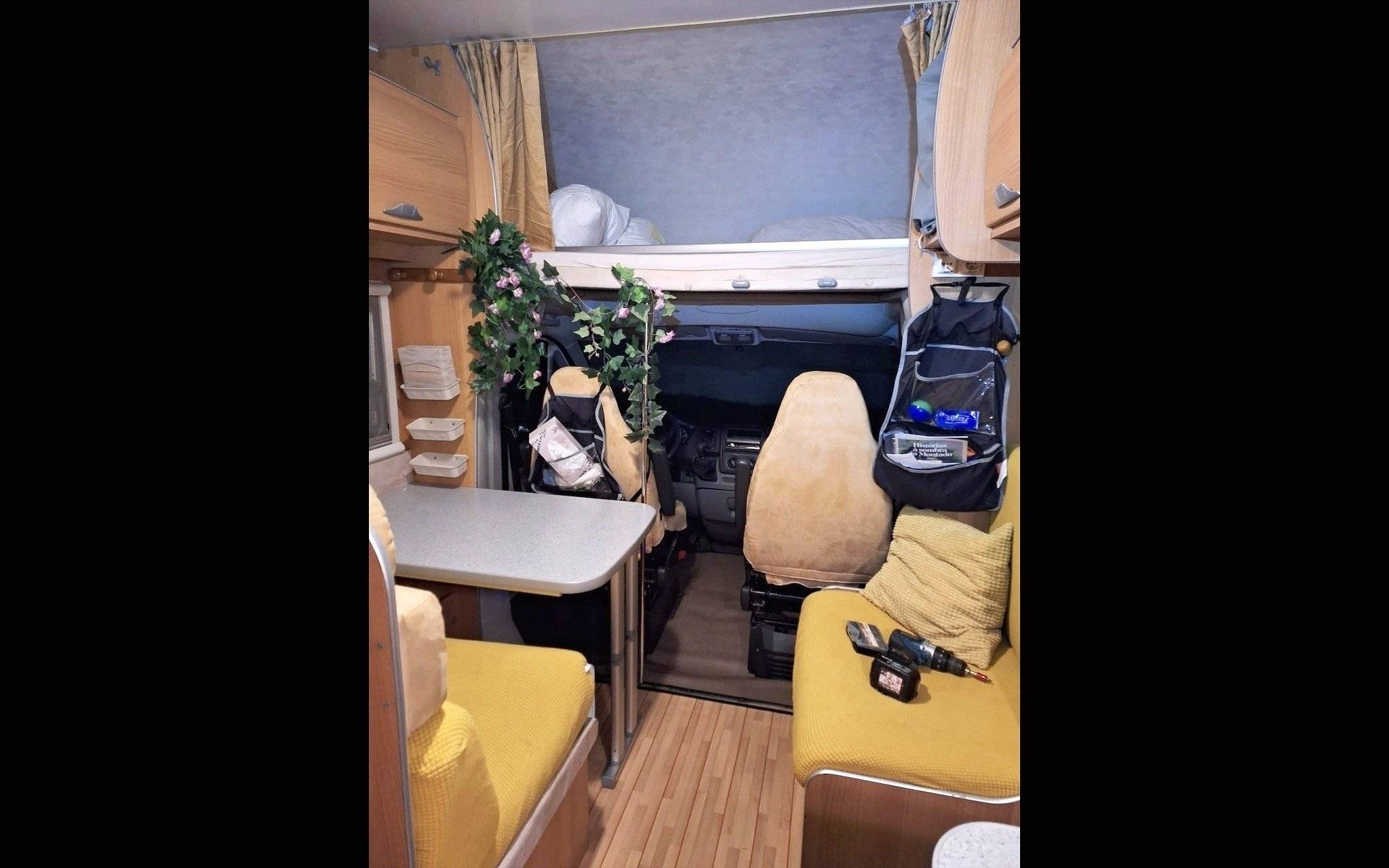 Dinette Fiat 2,3 l 130 ch - Yescapa