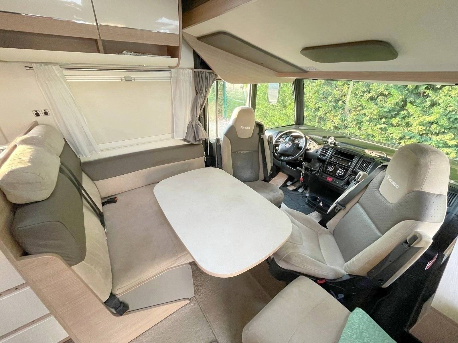 Dinette Fiat Fiat Ducato 2.3 160cv - Yescapa