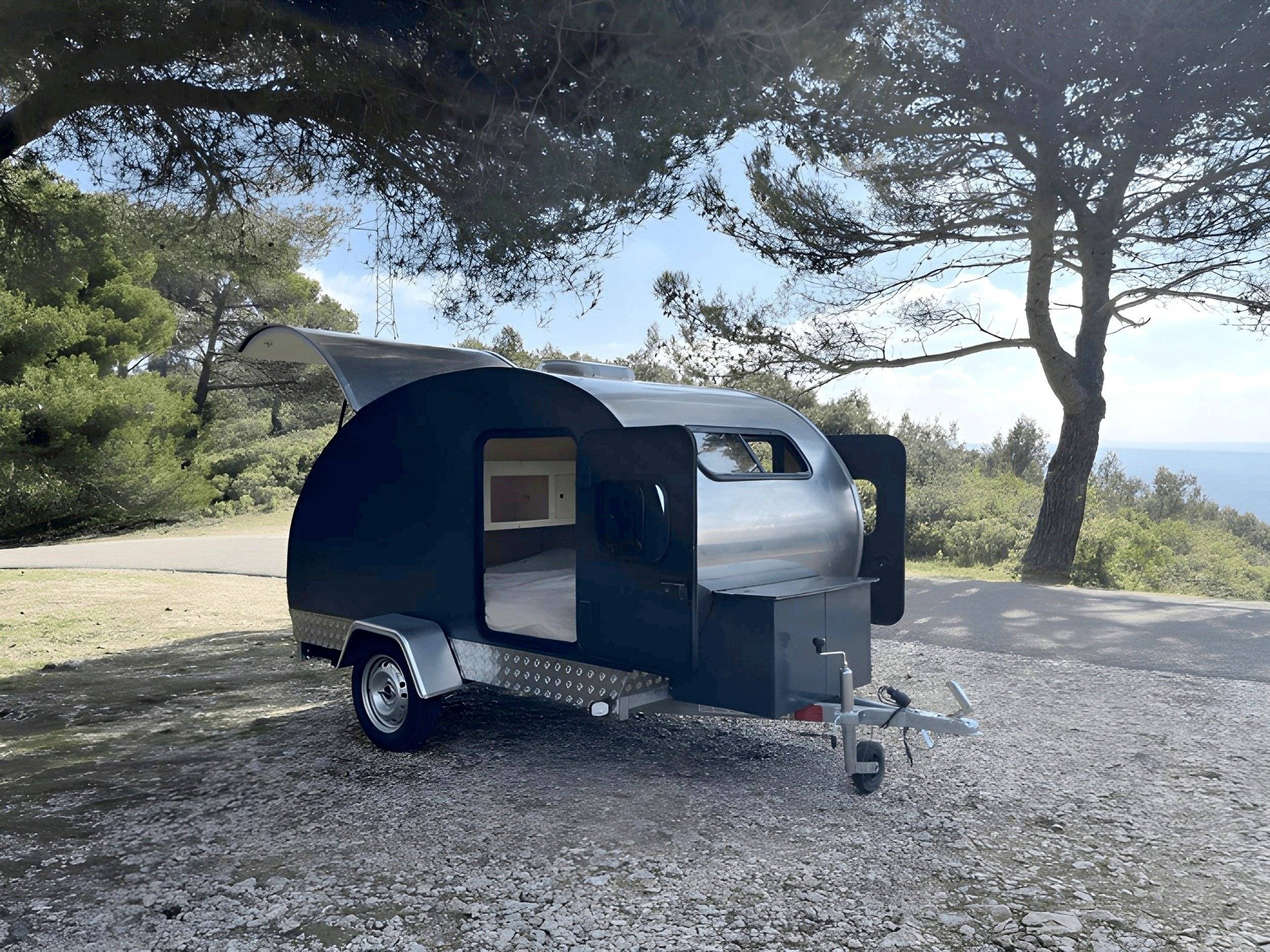 Vue avant de 3/4  - Yescapa