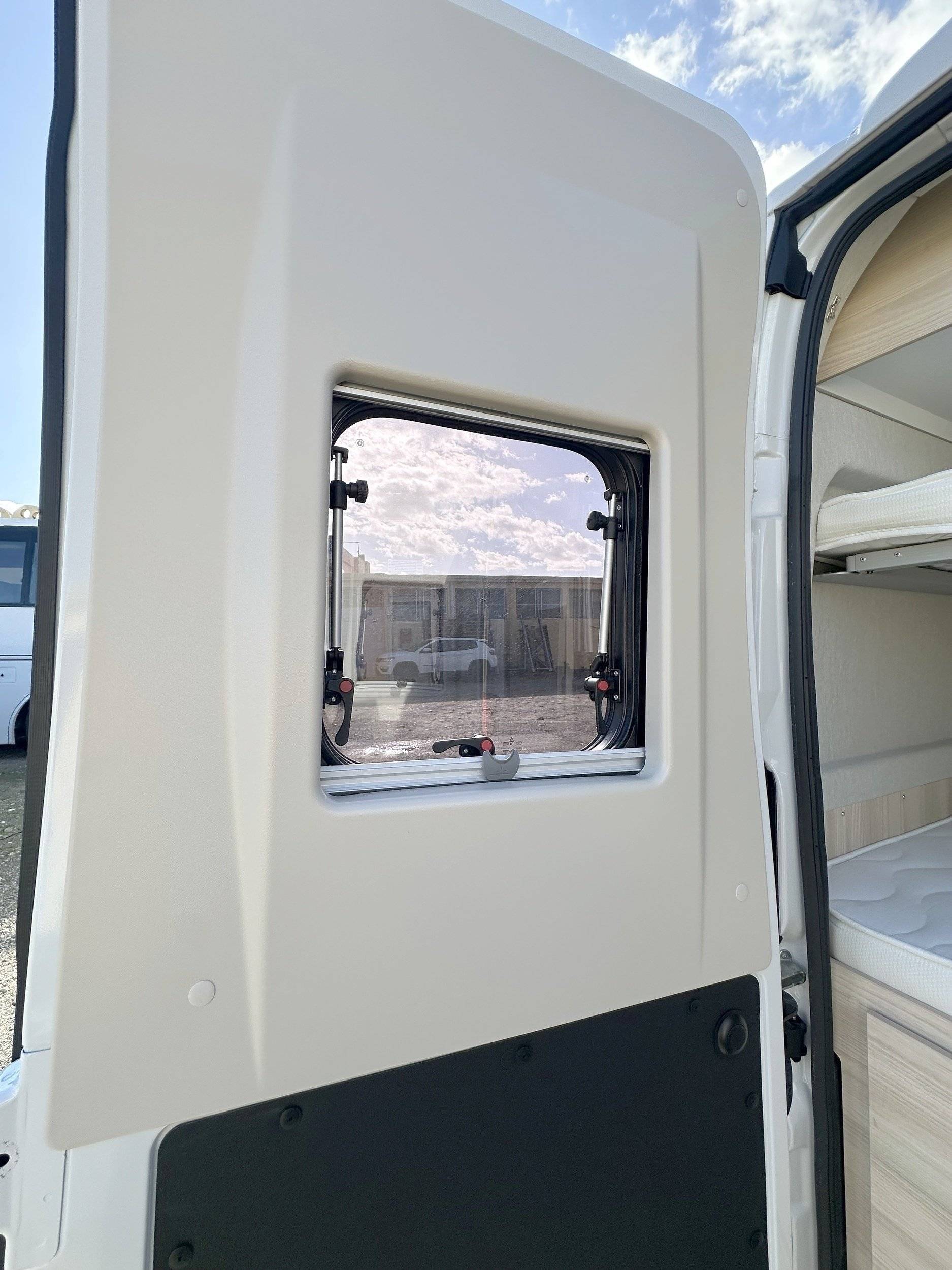 Chausson Chausson V594 First Line