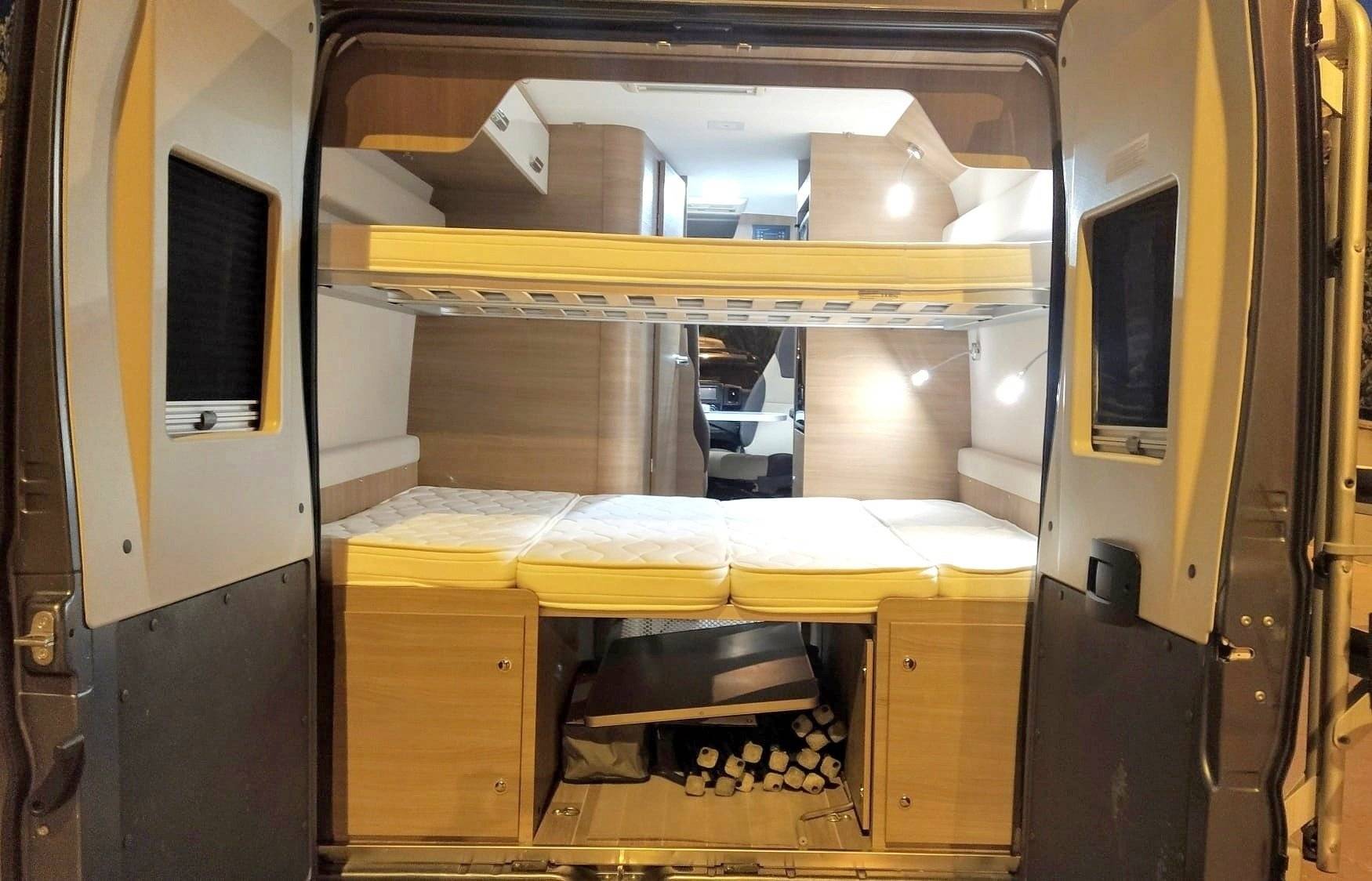 Berth Fiat Ducato 2,3 l 130 ch - Yescapa