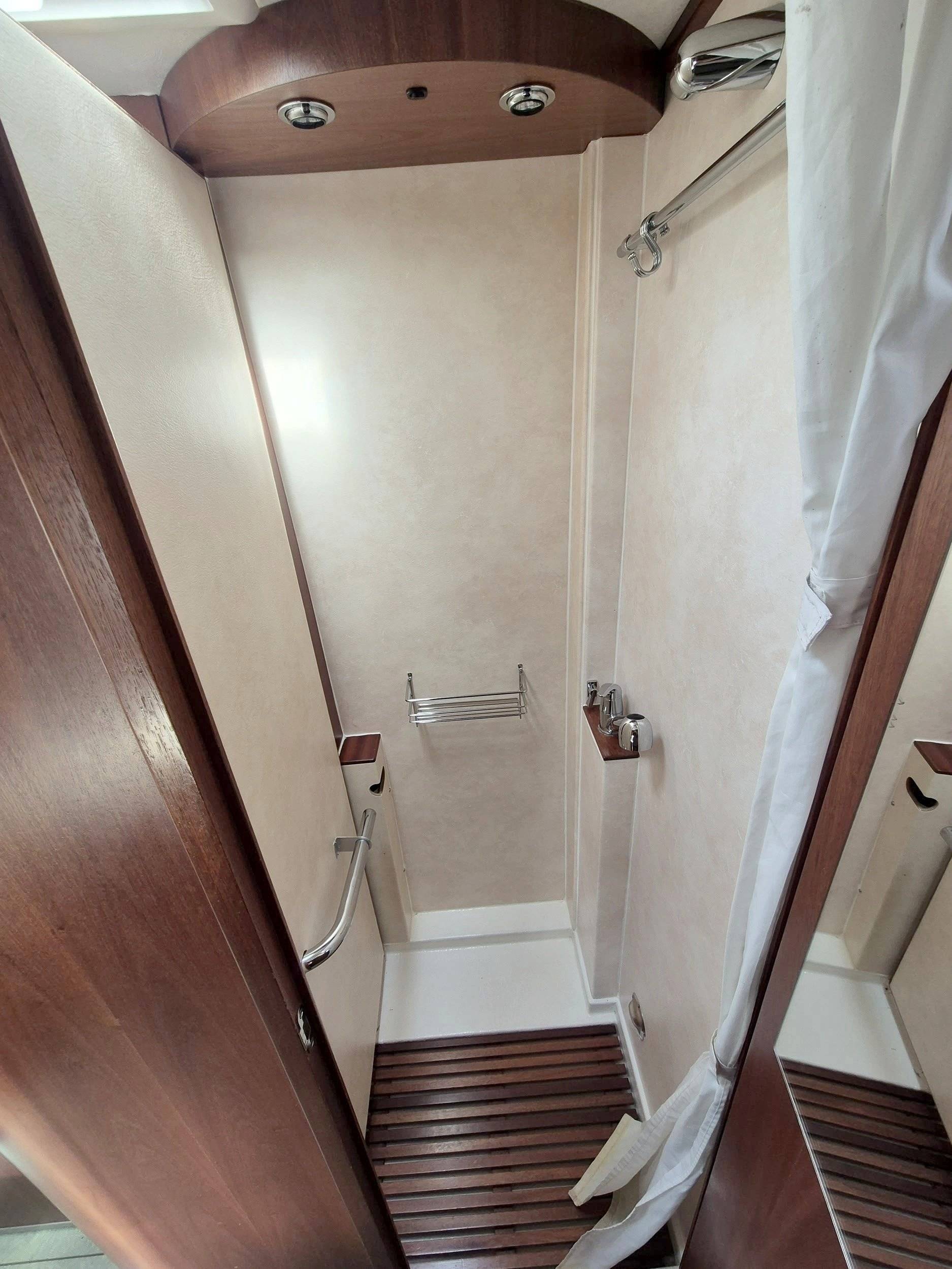 3 C Cartier/Brisebras Jazz II