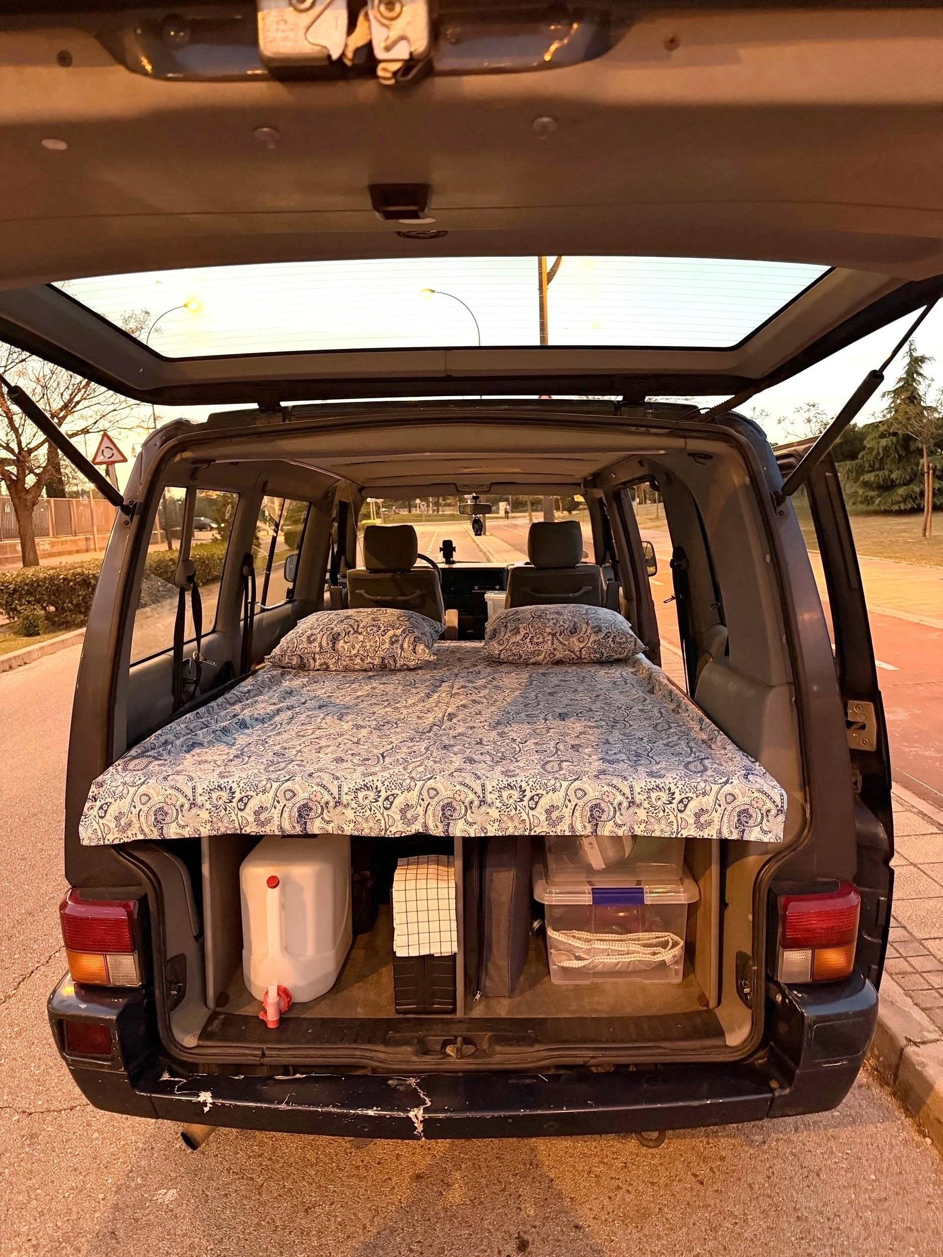 Dormidas Volkswagen caravelle t4 - Yescapa