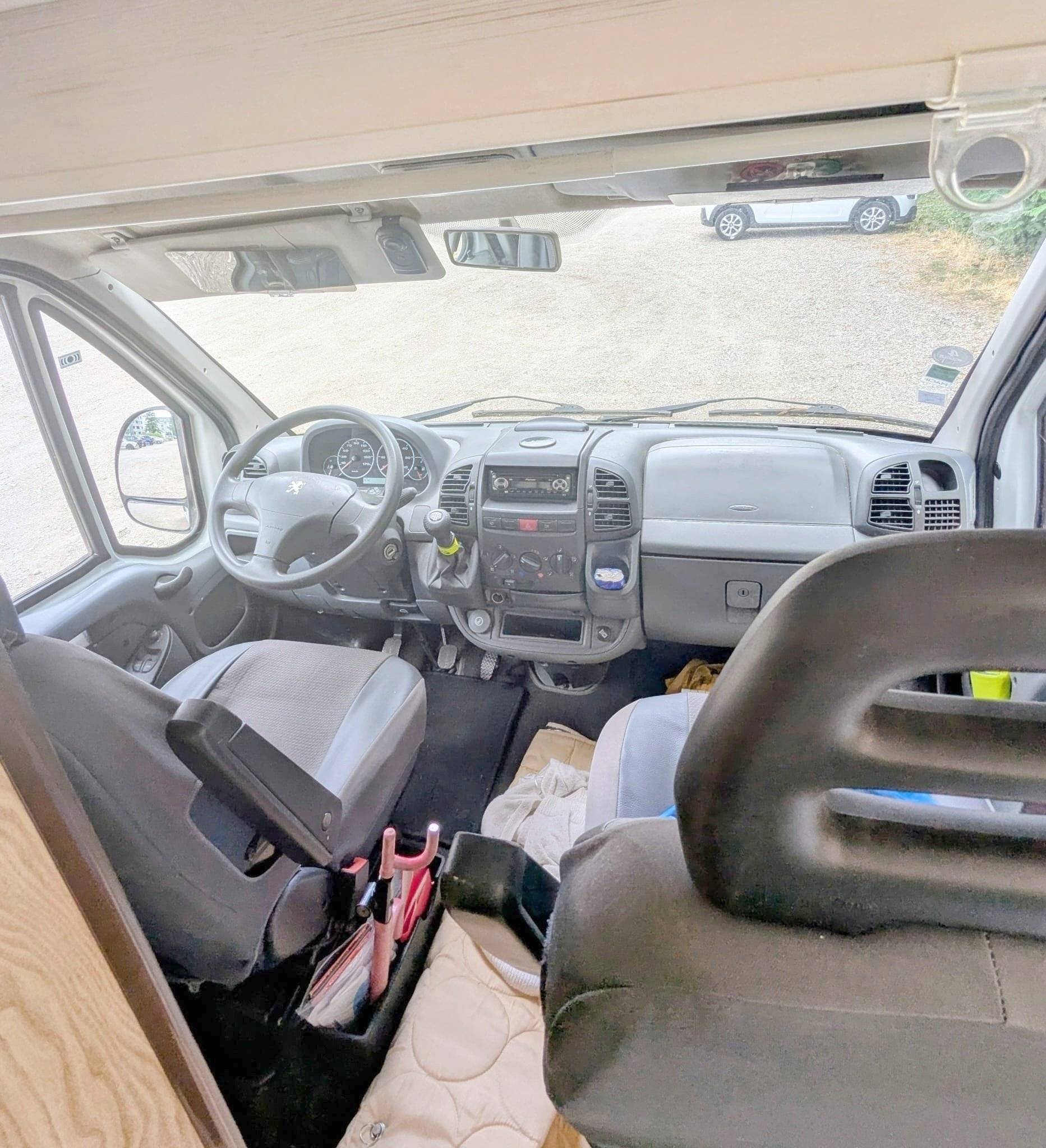 Savignat-Roche Peugeot boxer