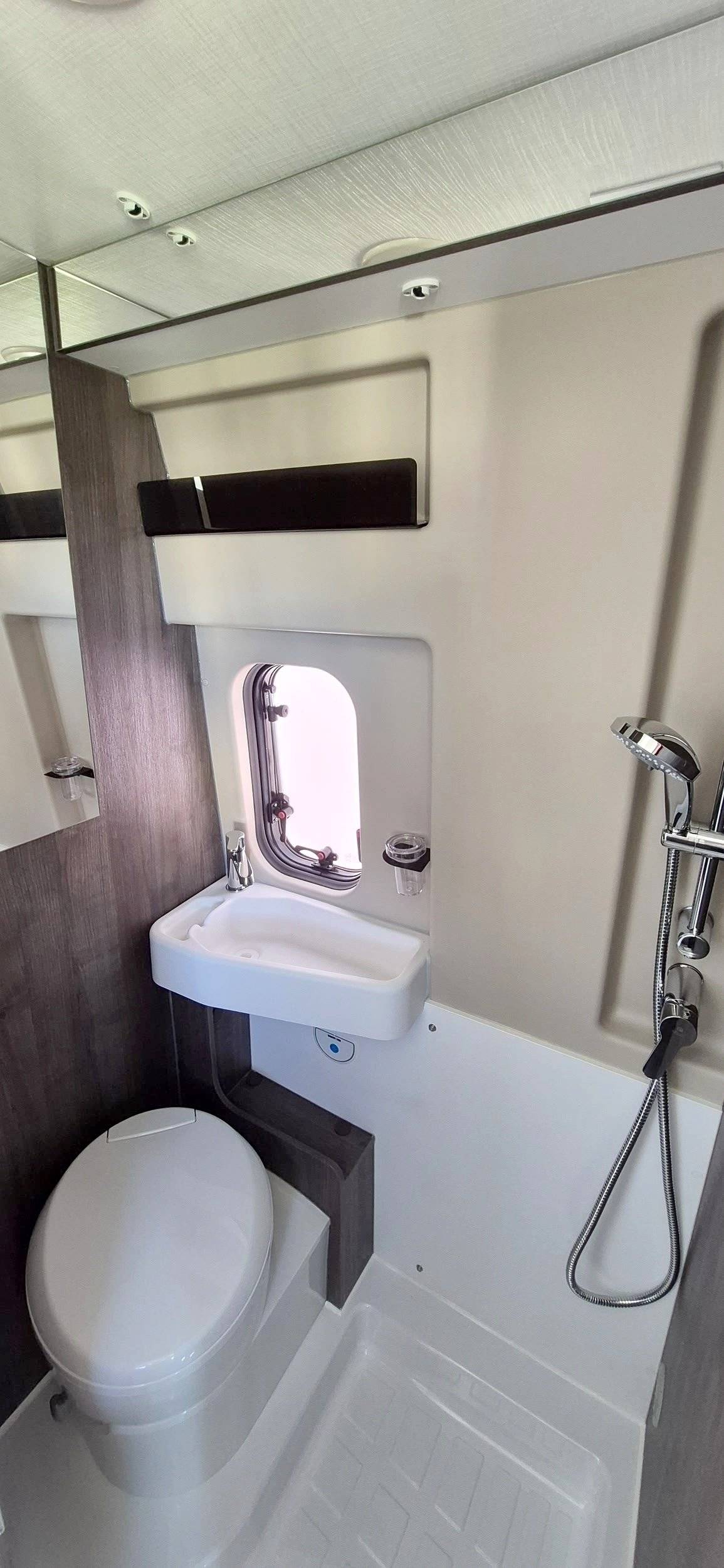 Benimar Benivan 120 UP