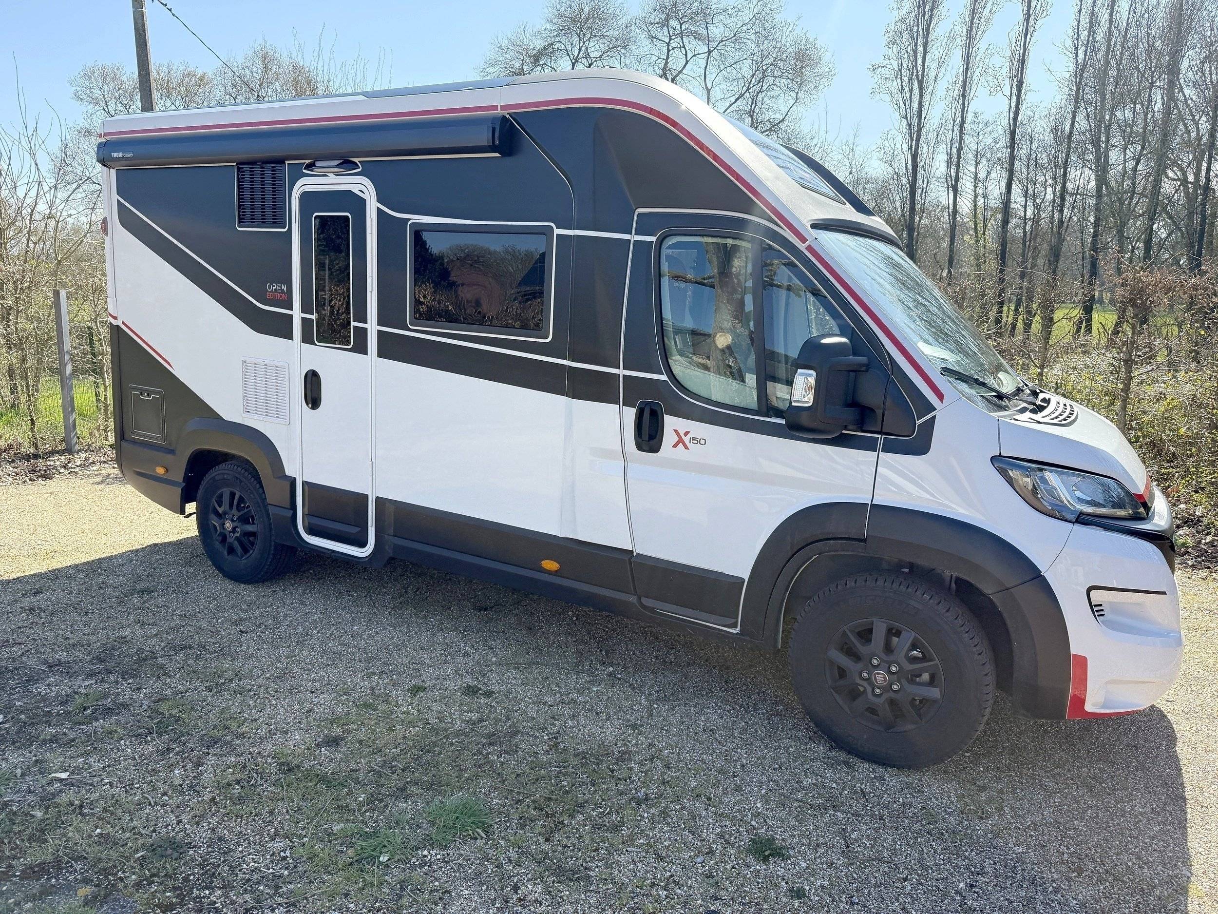 schräge Vorderansicht Fiat Fiat ducato - Yescapa