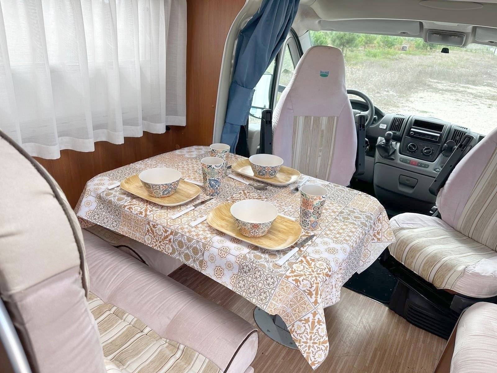 Dinette Fiat Mclouis - Yescapa
