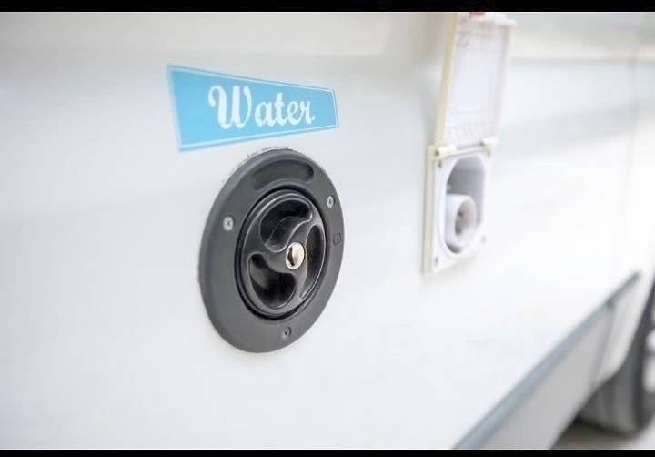 Camper Track 2,0 l 115 ch