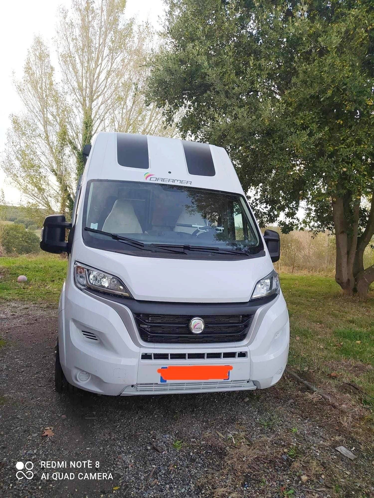 Voorkant 3/4 Fiat FIAT DUCATO - Yescapa