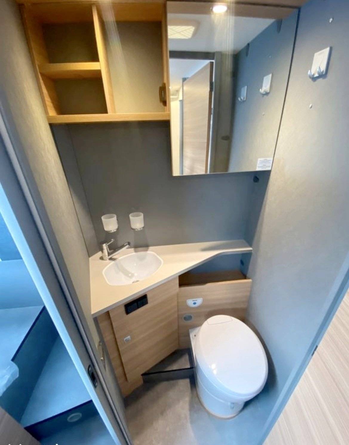 Dethleffs T 7051 Dbm