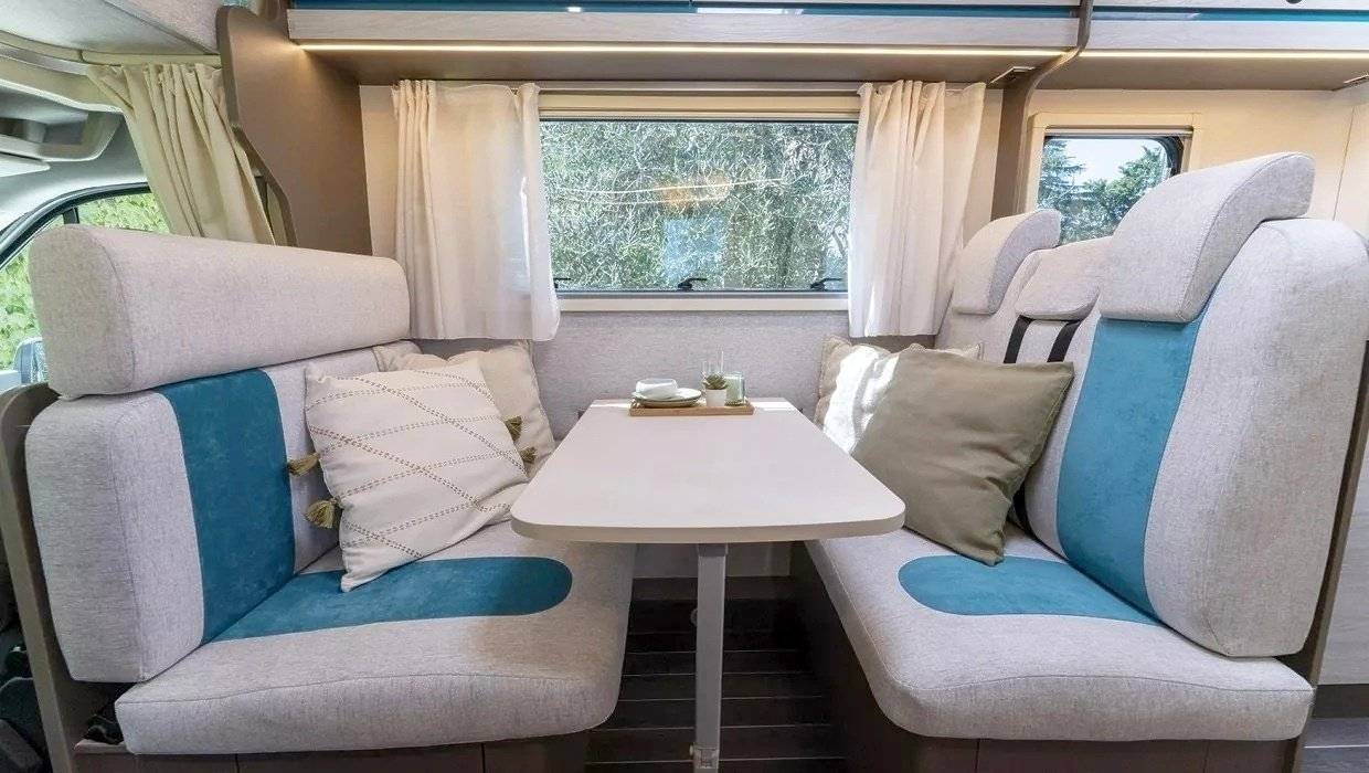 Dinette Ford - Yescapa