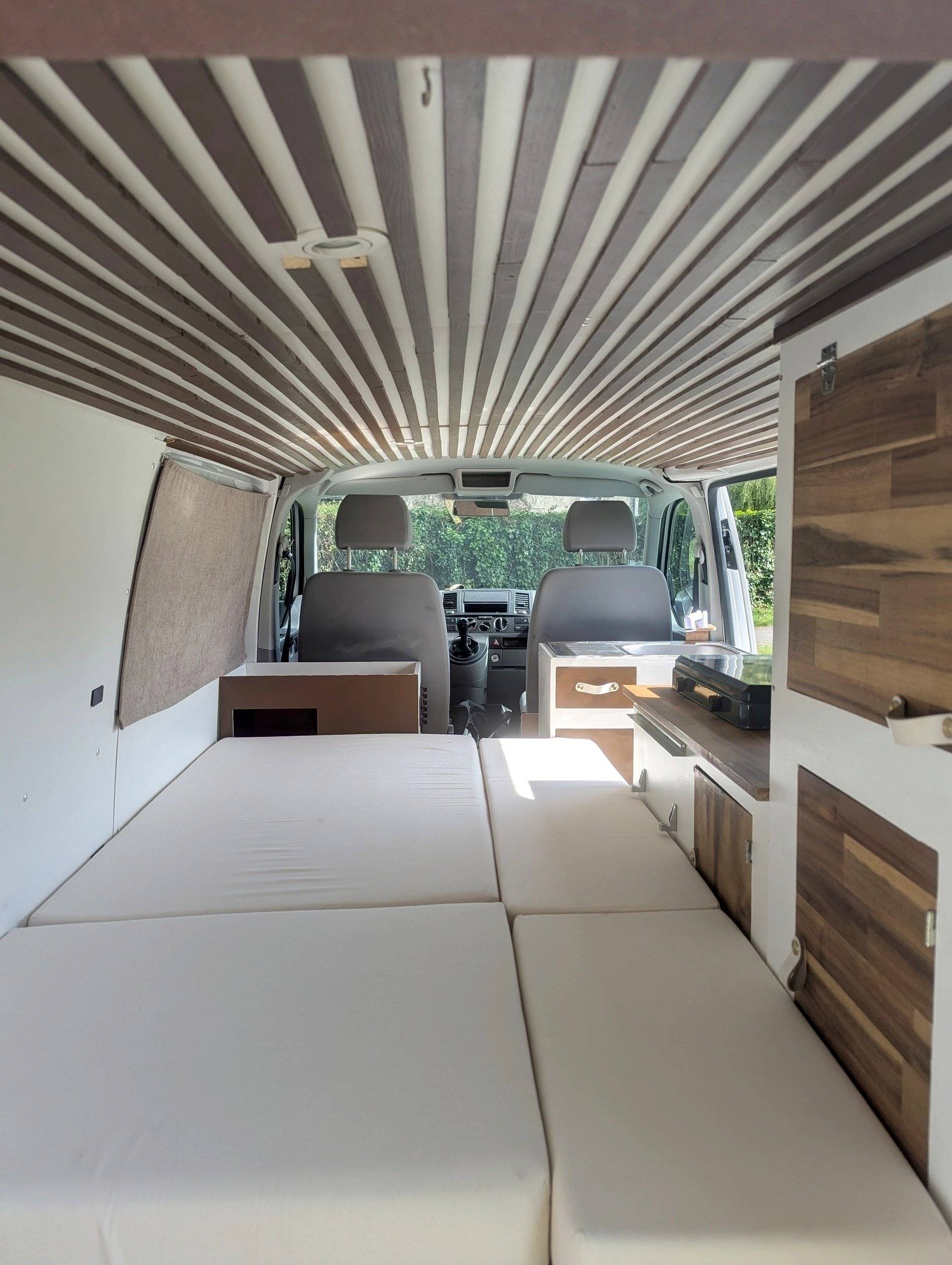 Volkswagen T5 2 l 84 ch