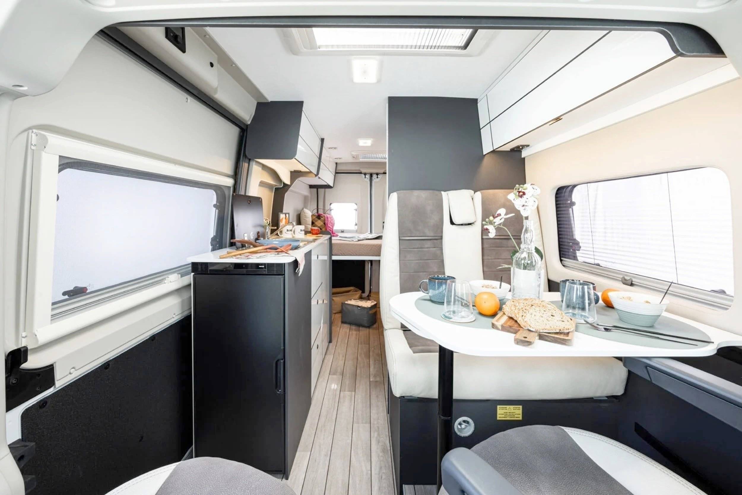 Coin repas Citroën 2.2L 140CV - Yescapa