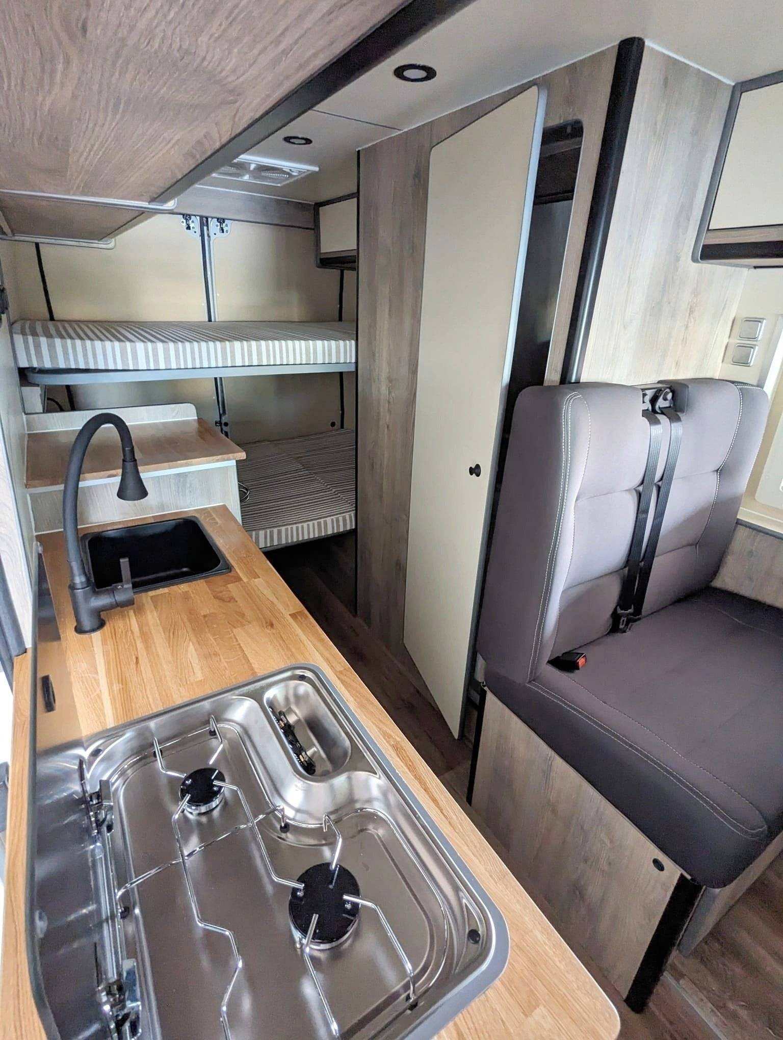 Custo Van Wildcampers