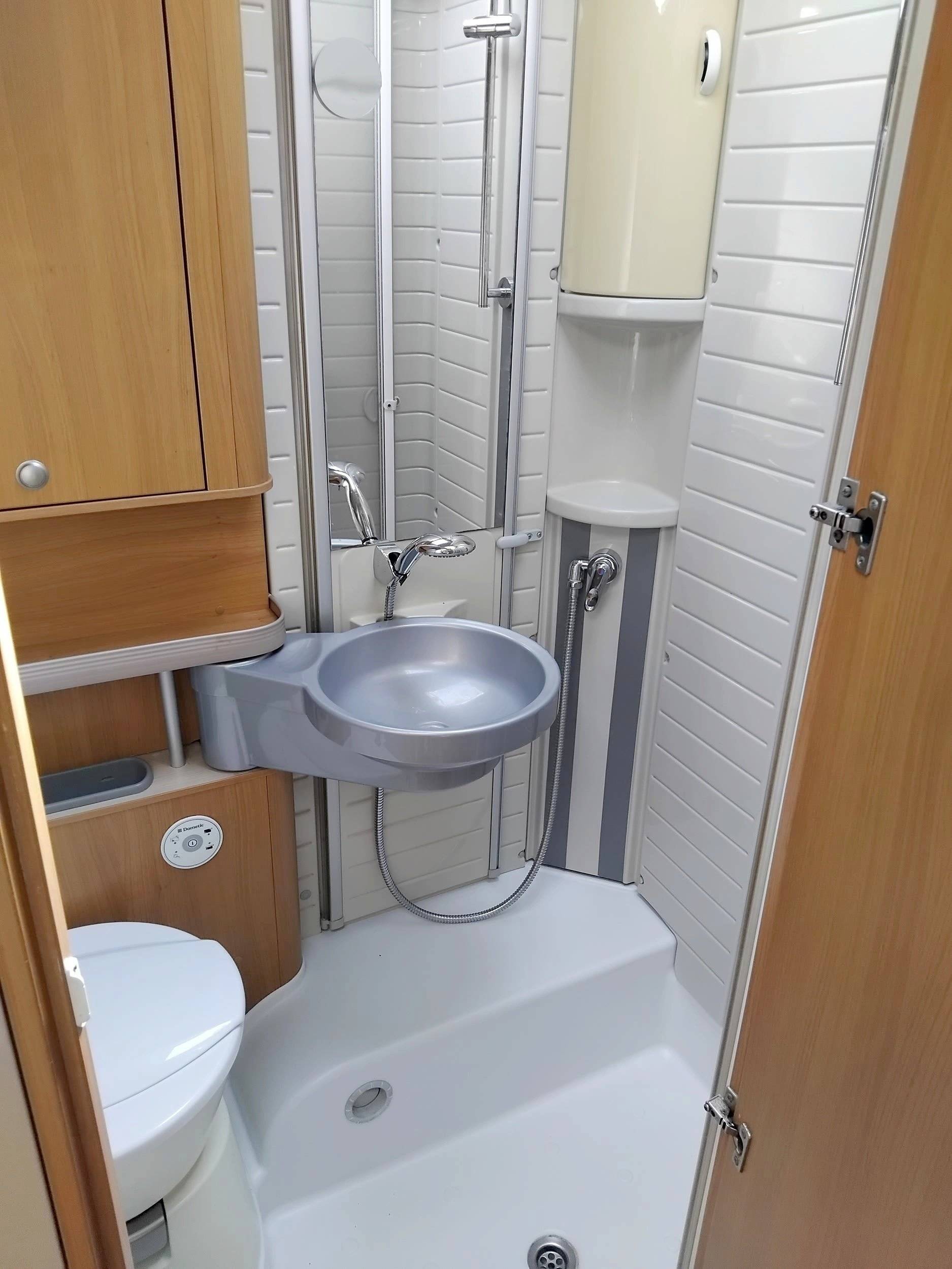 BÜRSTNER 1694'G-VISEO 