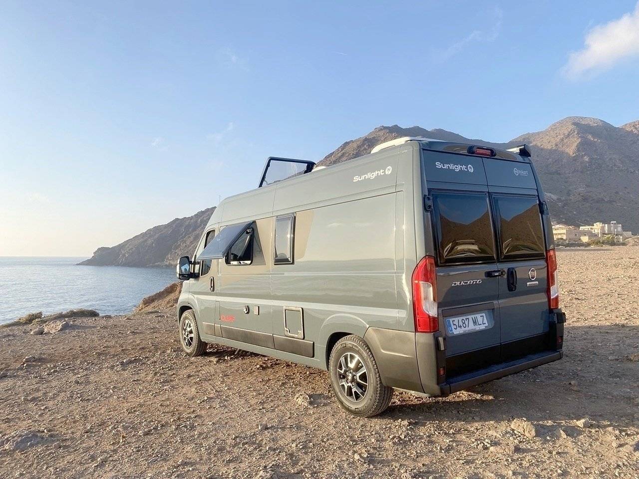 Sunlight Sunlight Cliff Adventure